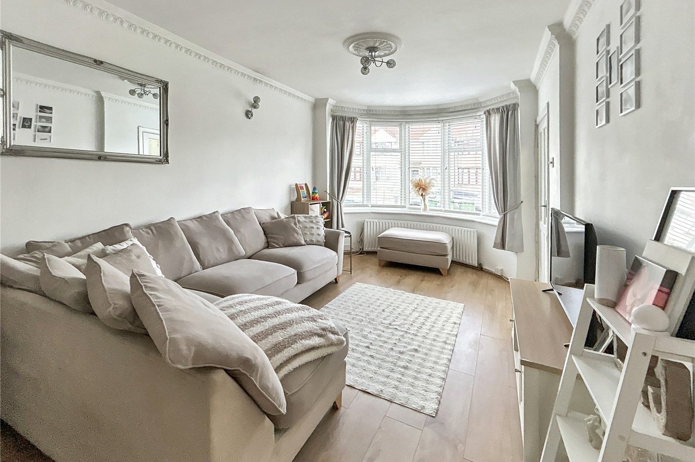 2 bedroom house for sale in Sidcup | Robinson Jackson
