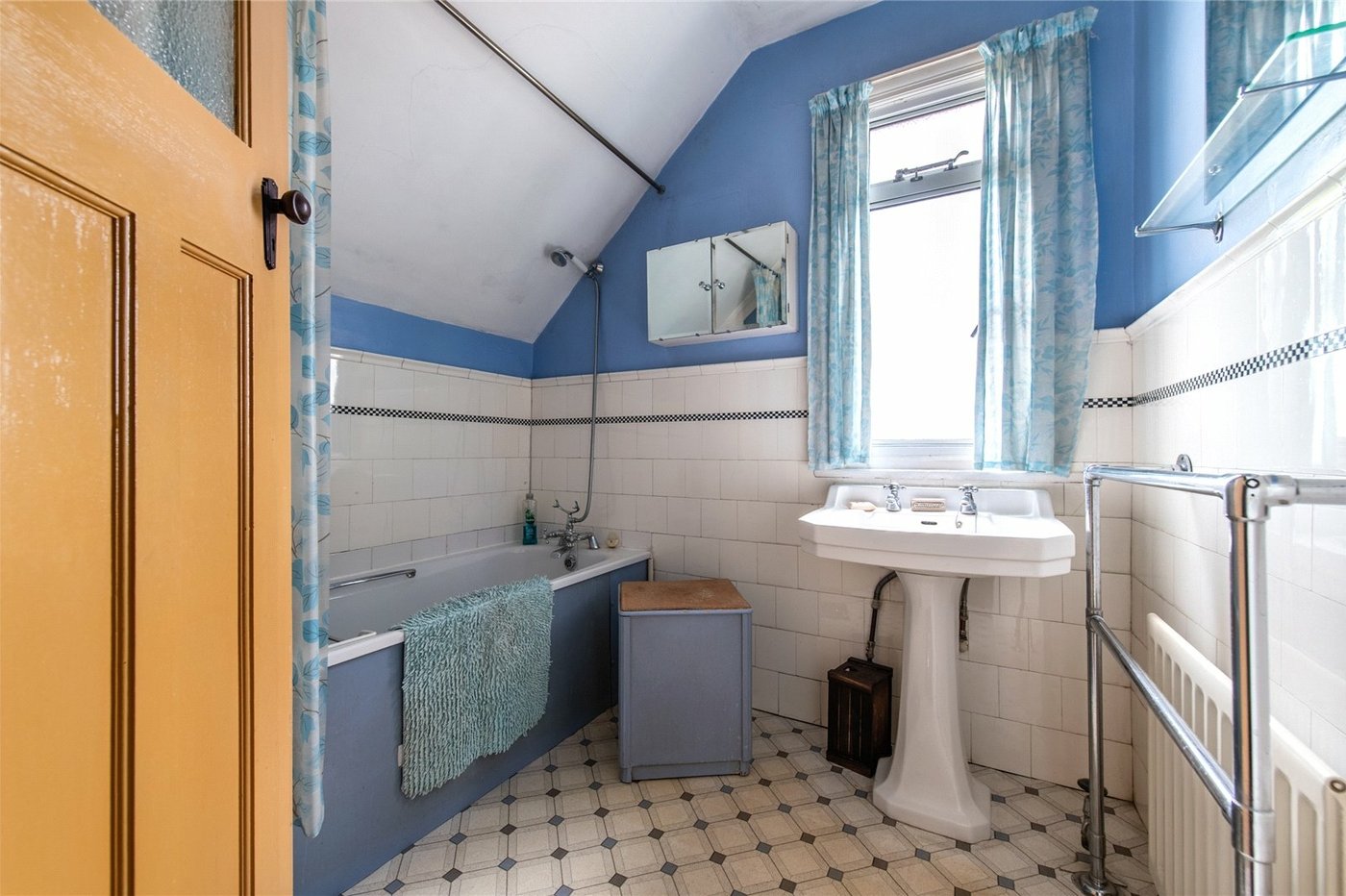 3 bedroom house for sale in Rochester | Robinson Michael & Jackson