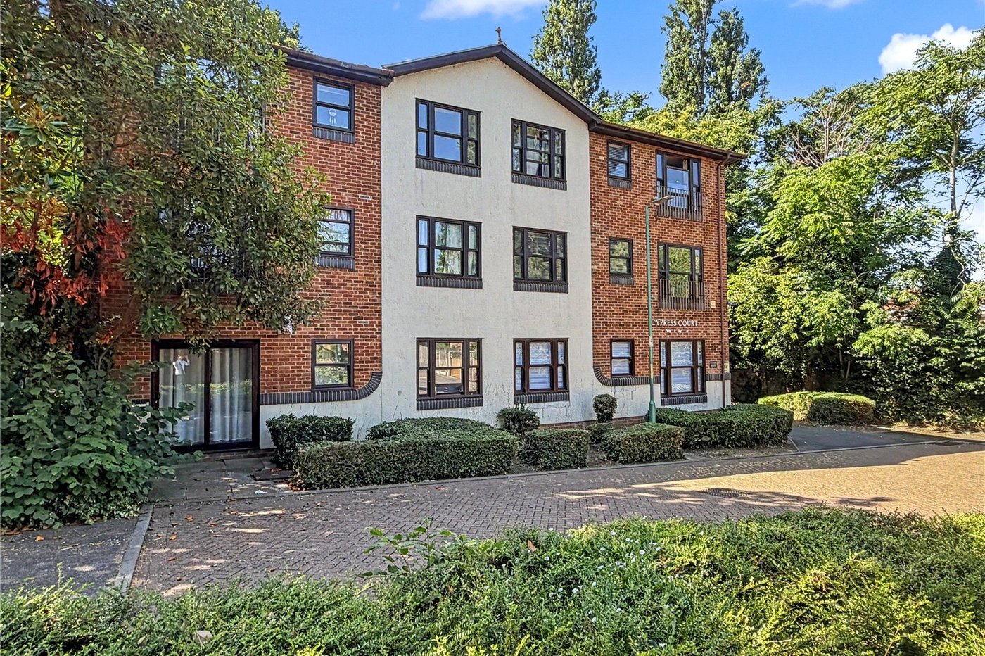 2 bedroom property for sale in Grange Road | Robinson Michael & Jackson