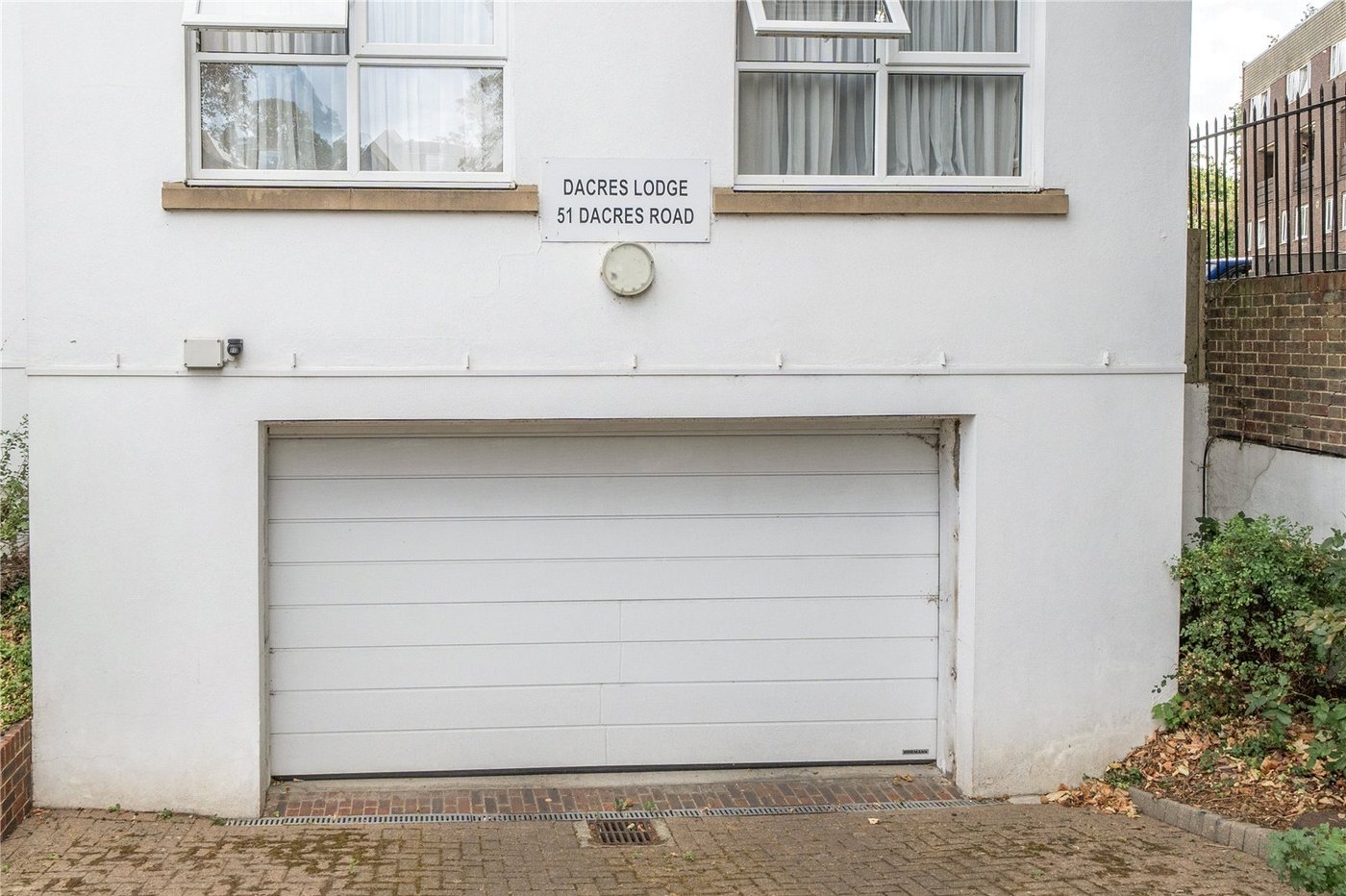 2 bedroom property for sale in Forest Hill | Robinson Jackson