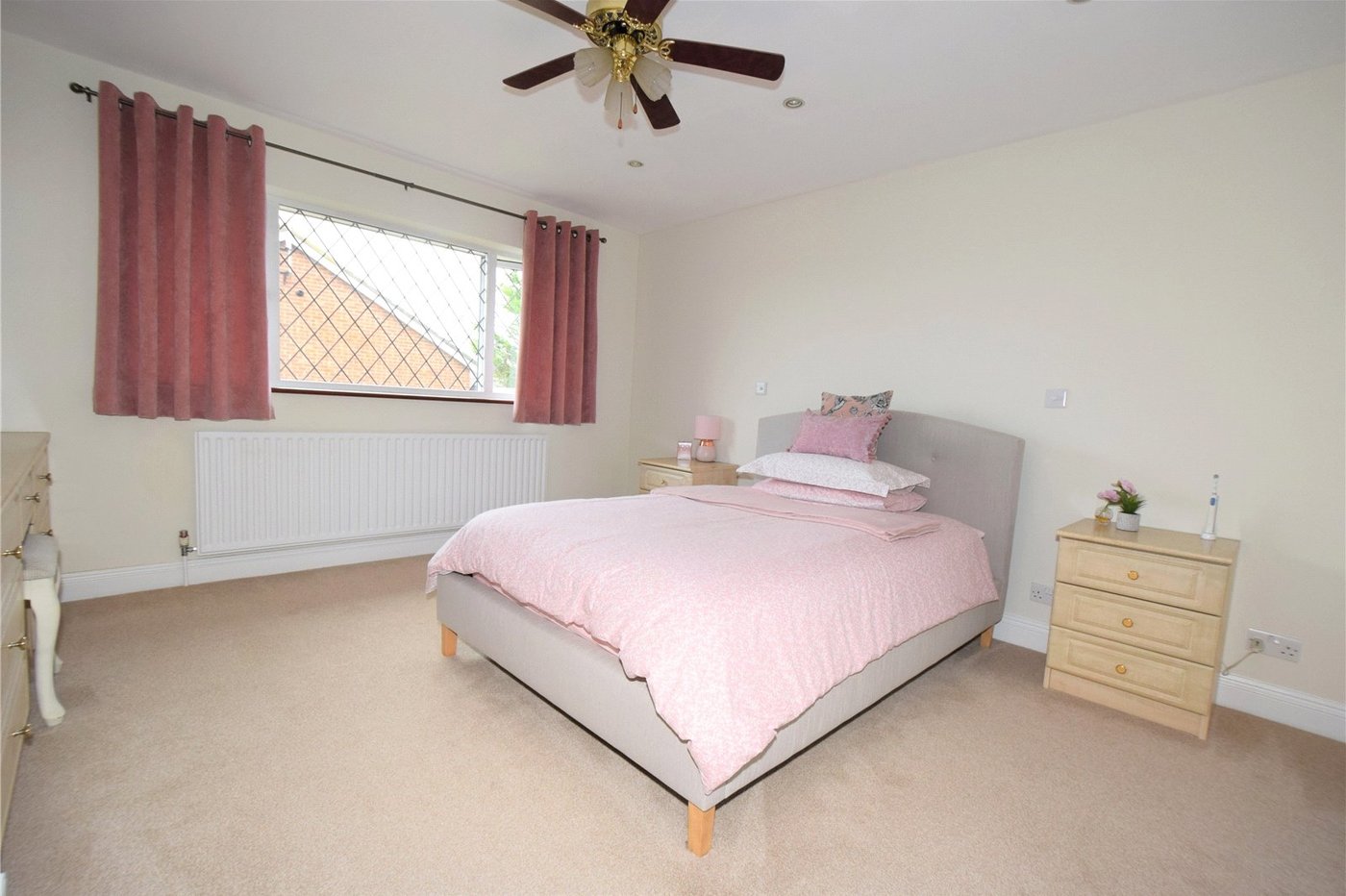 house for sale in Swanley, Kent, BR8 Robinson Jackson