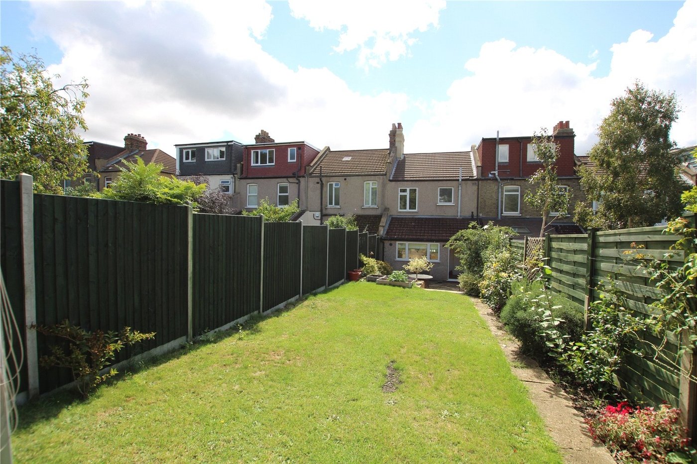 2 bedroom house for sale in Eltham | Robinson Jackson