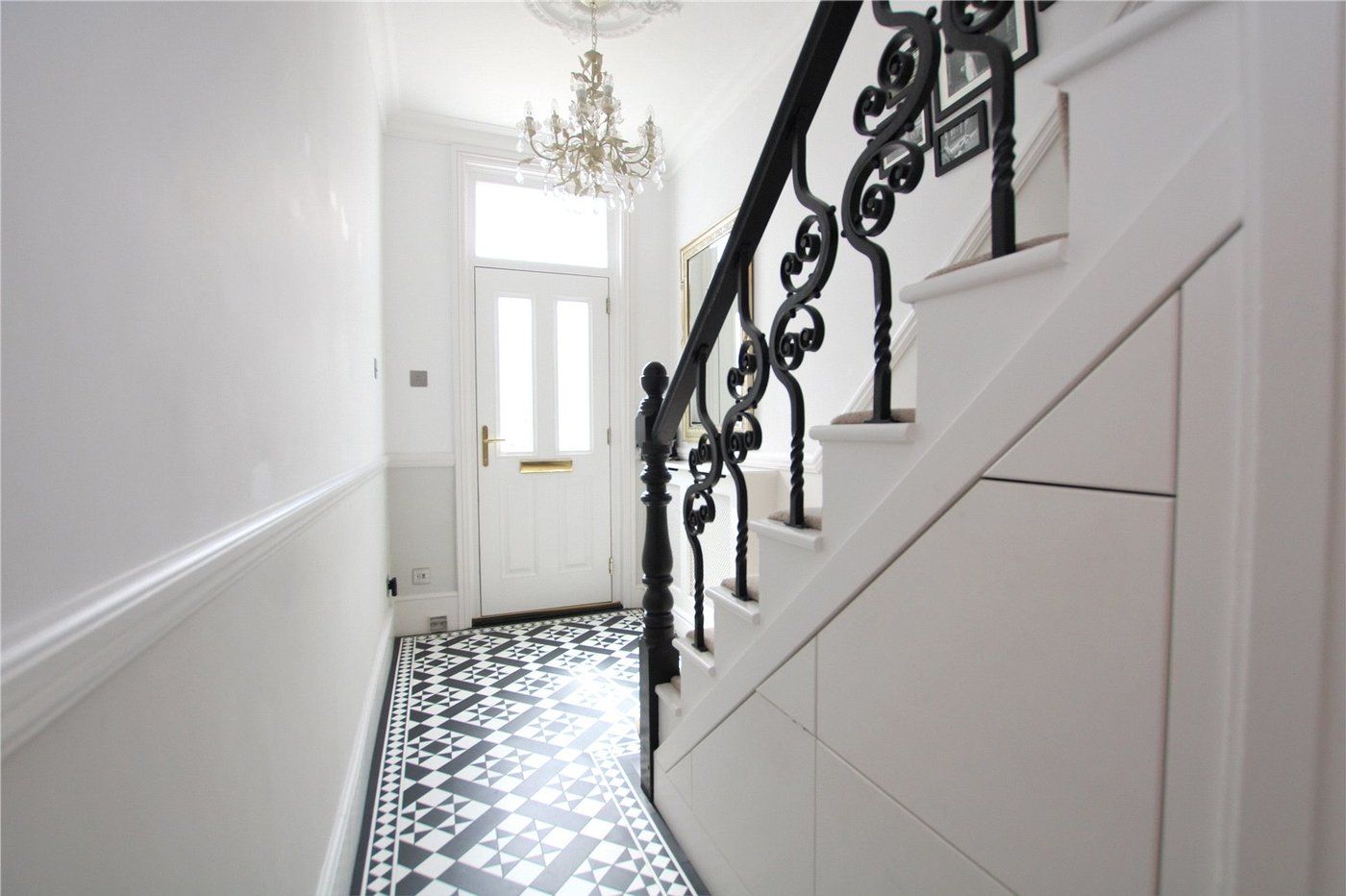 2 bedroom house for sale in Eltham | Robinson Jackson