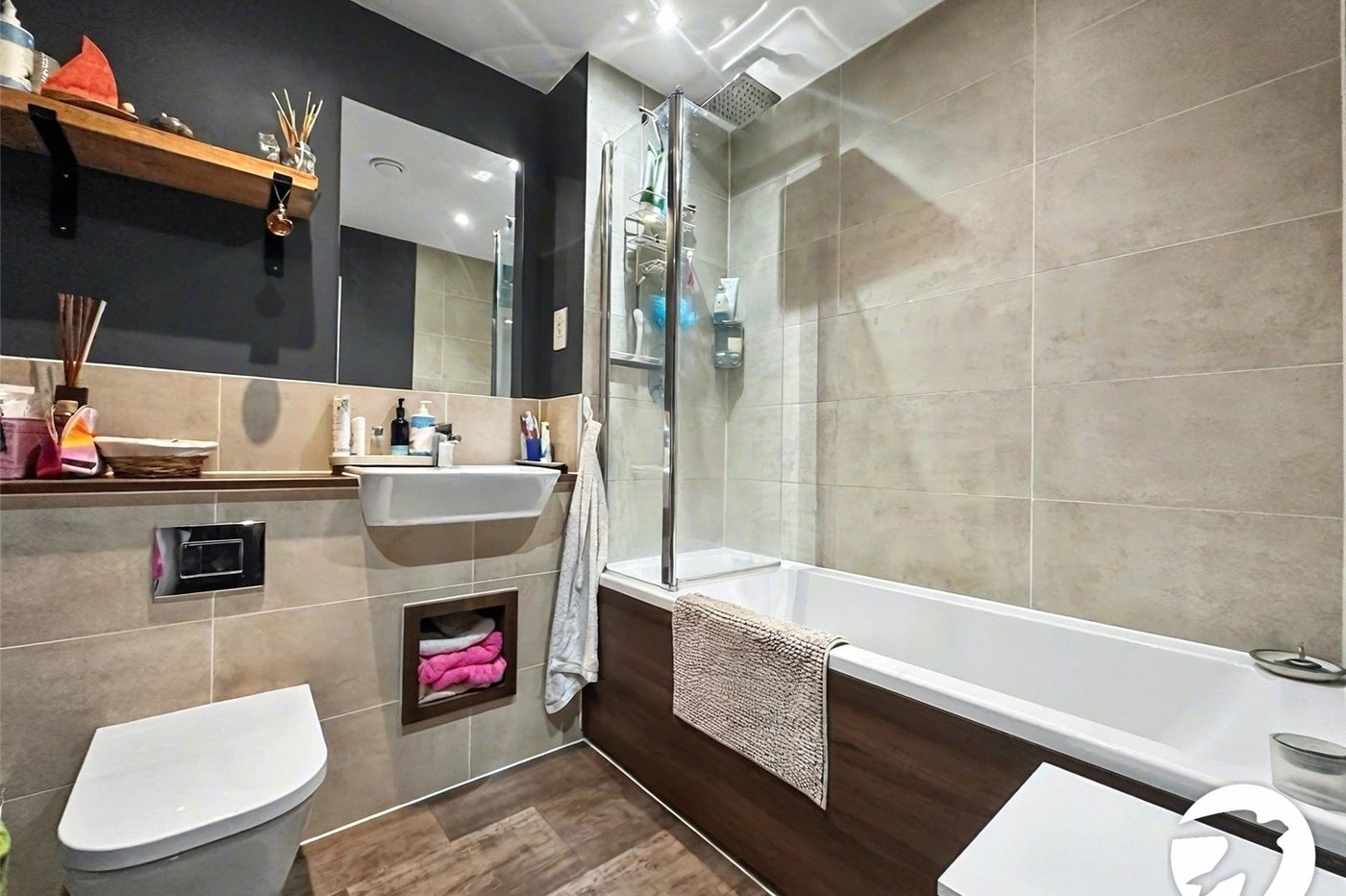 1 bedroom property for sale in Chatham | Robinson Michael & Jackson