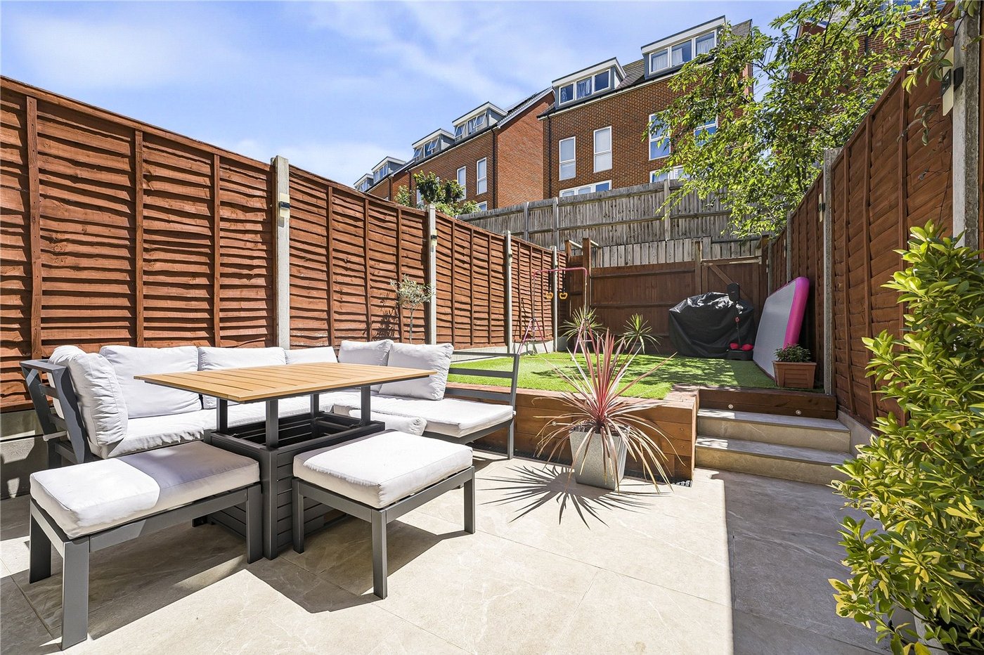 4 bedroom house for sale in Dartford | Robinson Jackson