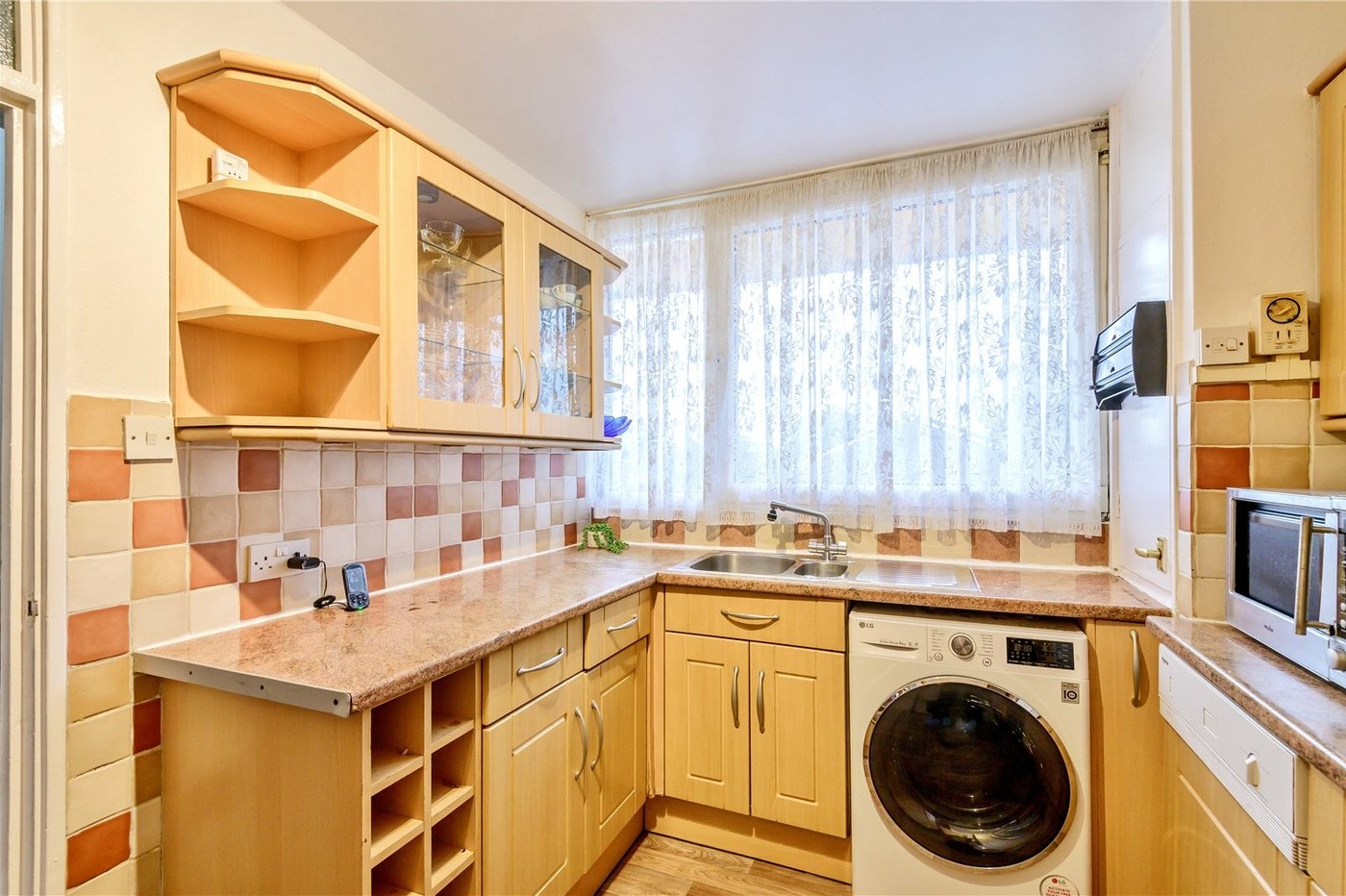 3 bedroom property for sale in  | Robinson Jackson