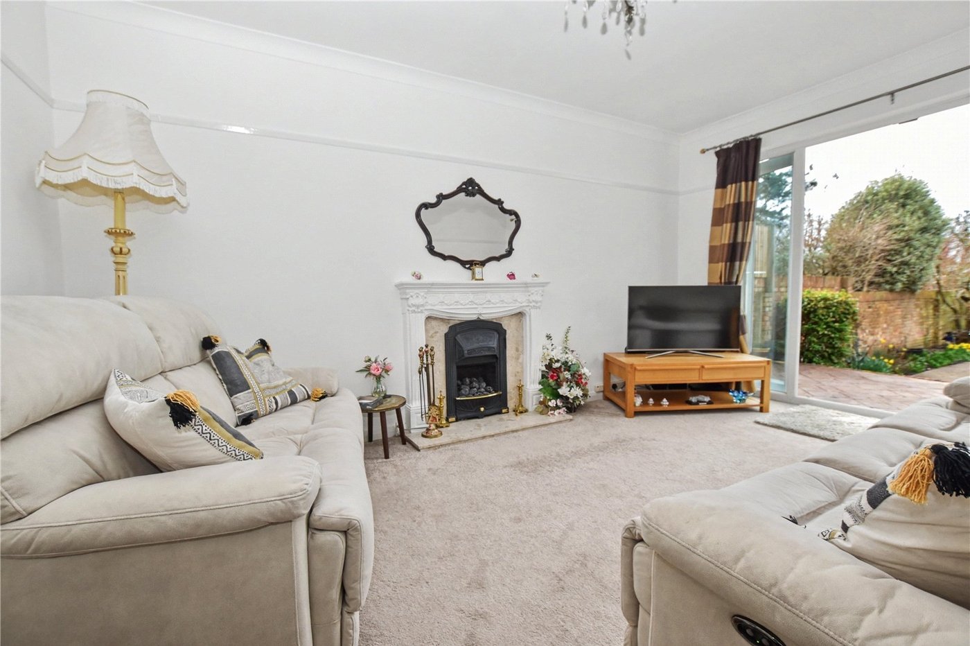 2 bedroom bungalow for sale in Bexleyheath | Robinson Jackson