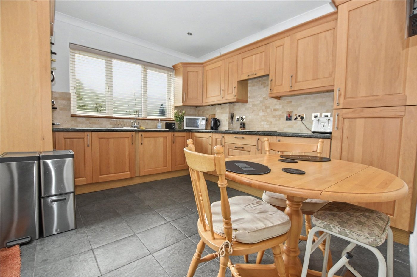 2 bedroom bungalow for sale in Bexleyheath | Robinson Jackson