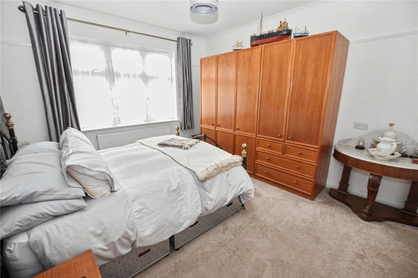 2 bedroom bungalow for sale in Bexleyheath | Robinson Jackson