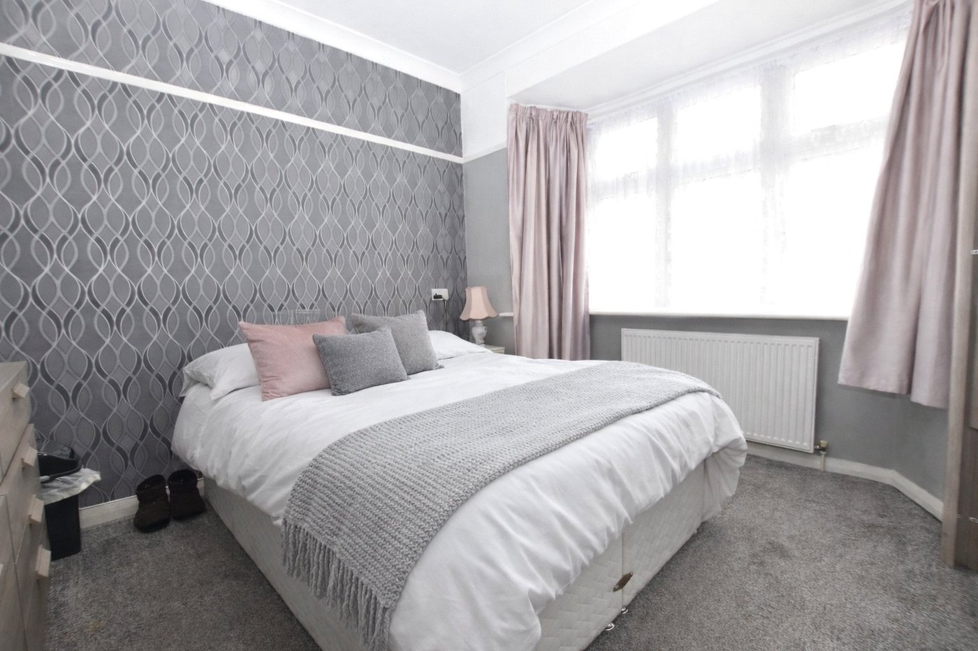 2 bedroom bungalow for sale in Bexleyheath | Robinson Jackson