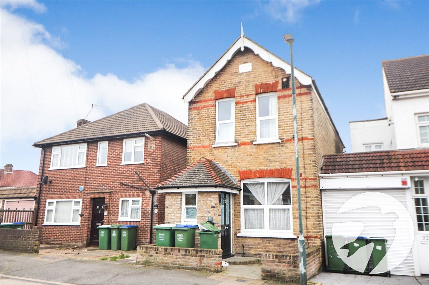 3 bedroom house for sale in Erith | Robinson Jackson