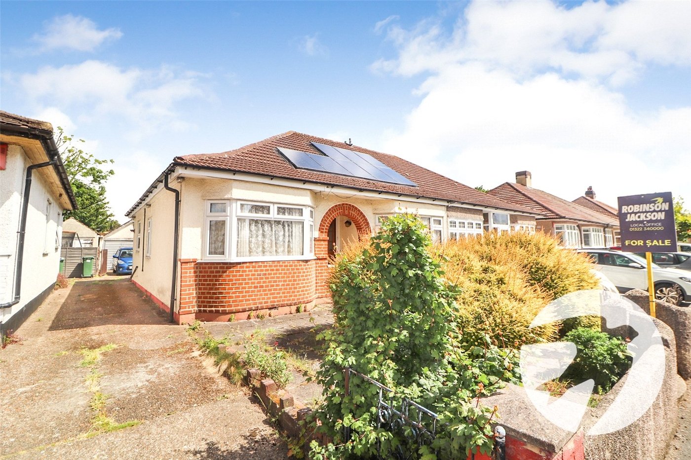 2 bedroom bungalow for sale in Erith | Robinson Jackson