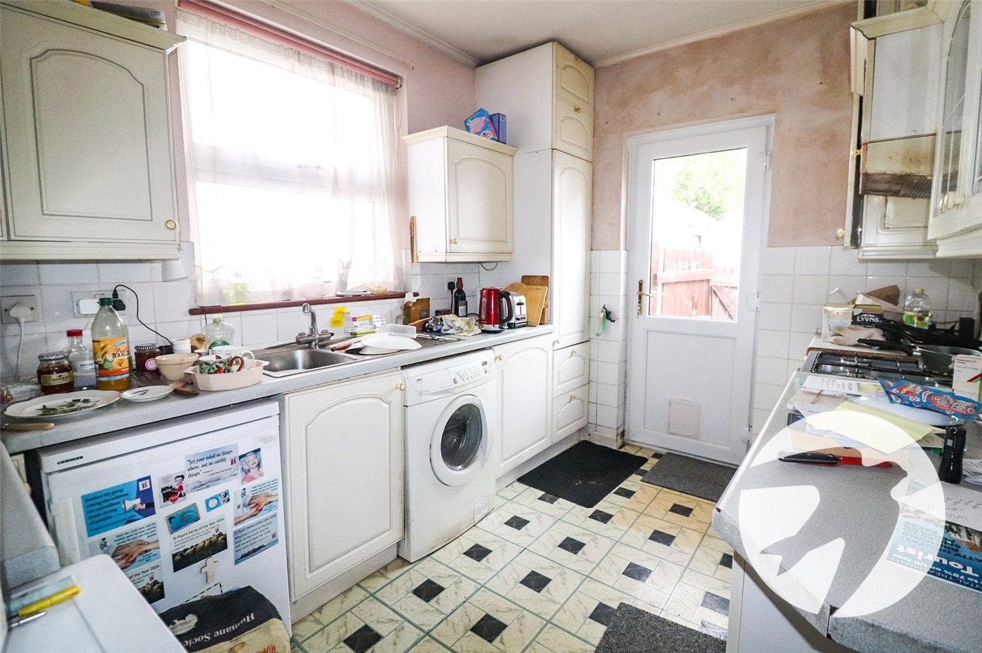 2 bedroom bungalow for sale in Erith | Robinson Jackson