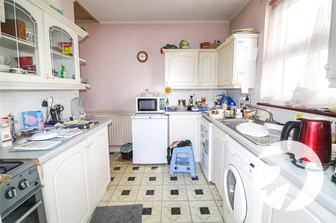 2 bedroom bungalow for sale in Erith | Robinson Jackson
