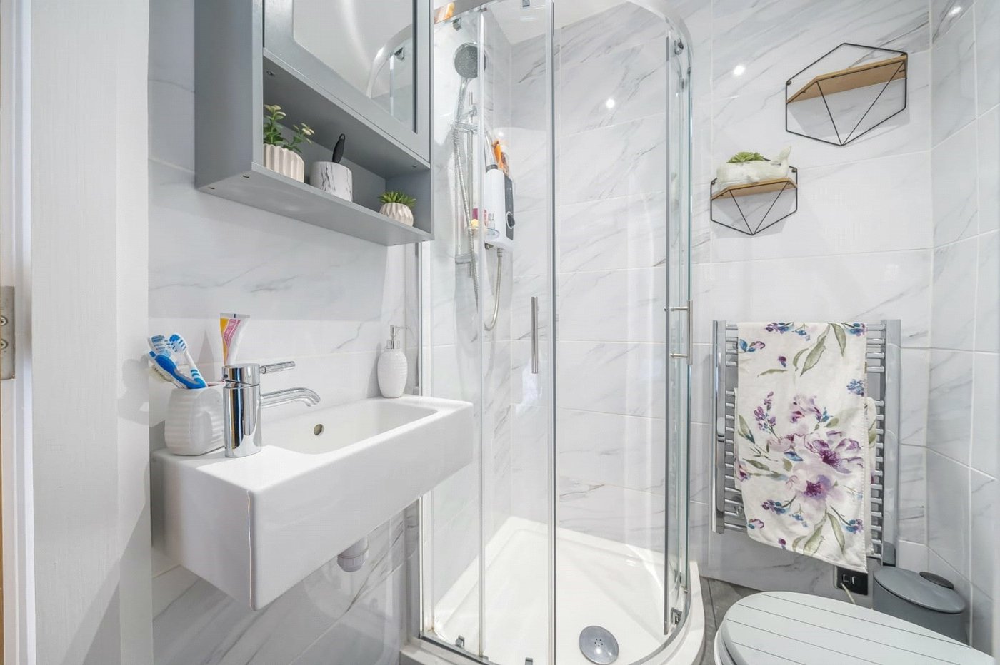 3 bedroom bungalow for sale in Welling | Robinson Jackson