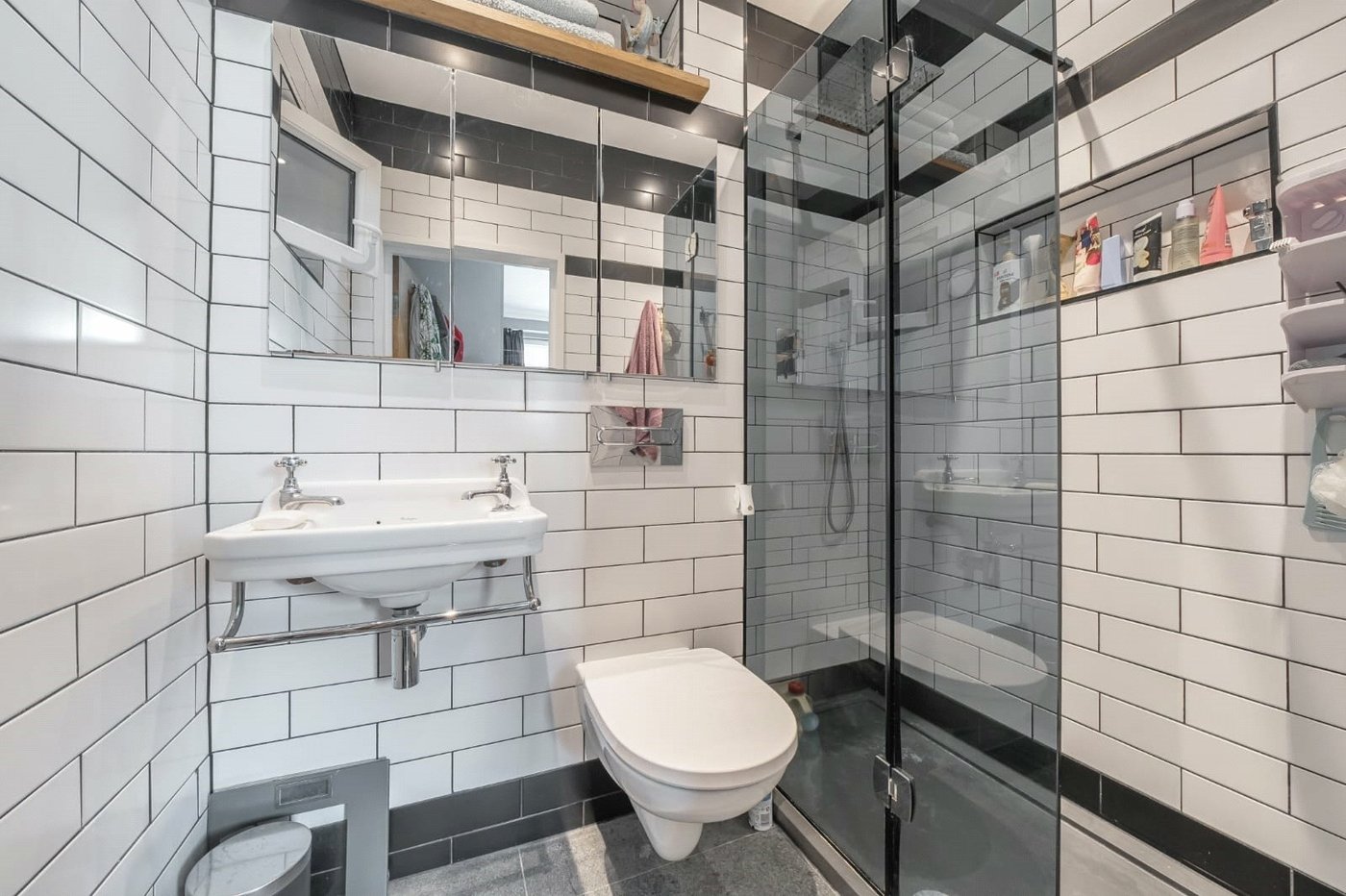 3 bedroom bungalow for sale in Welling | Robinson Jackson