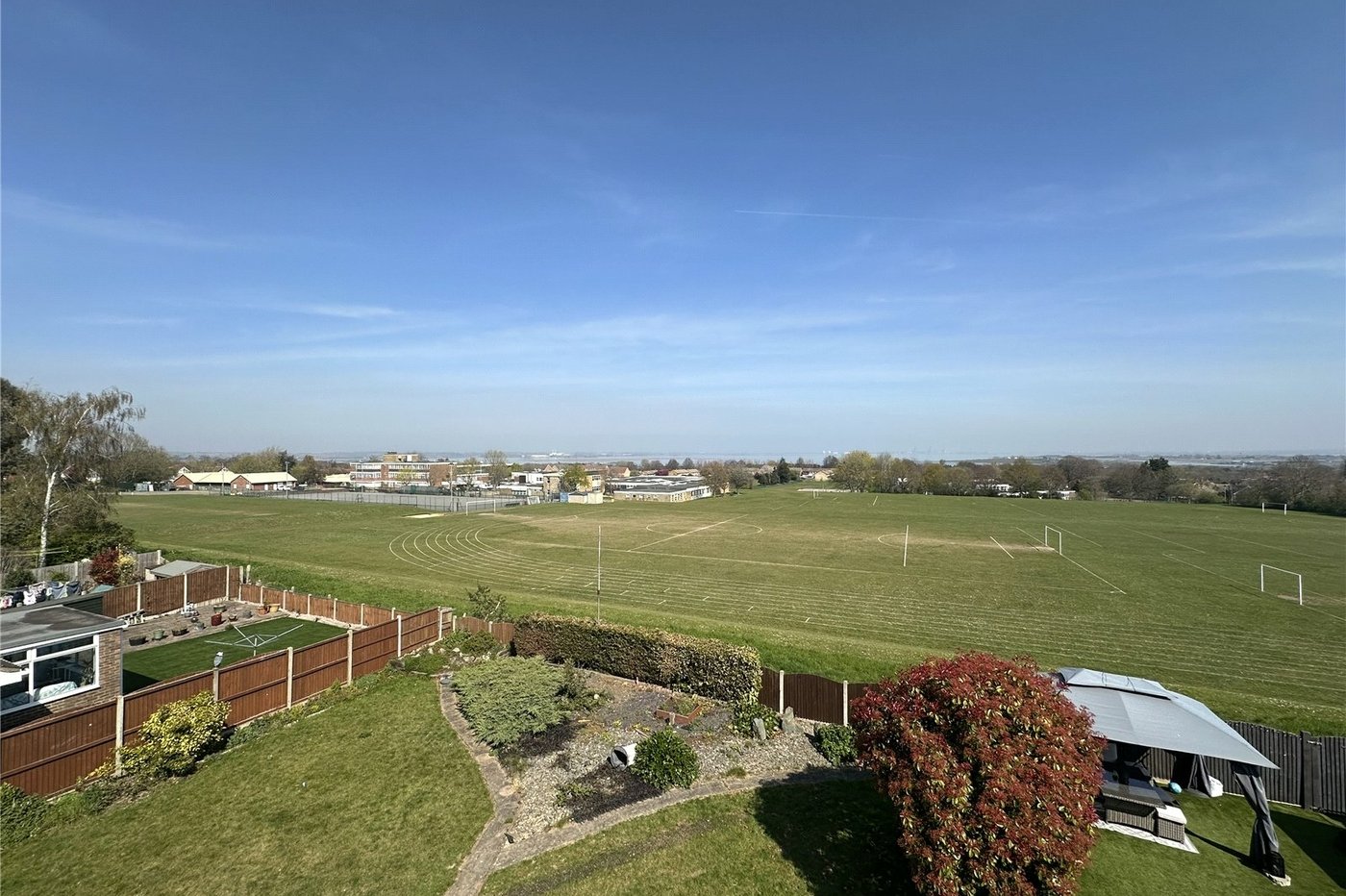 2 bedroom property for sale in Rainham | Robinson Michael & Jackson