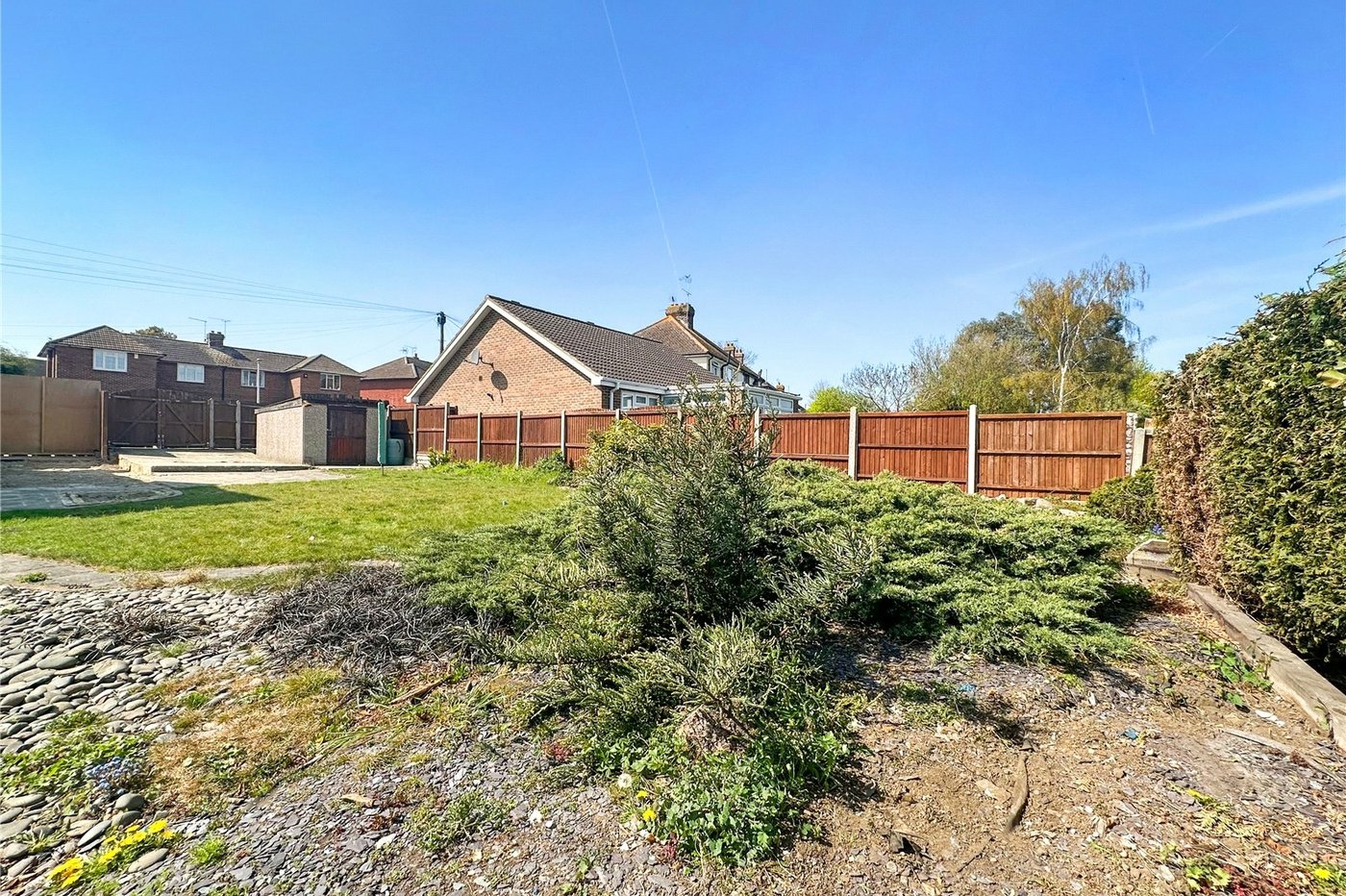 2 bedroom property for sale in Rainham | Robinson Michael & Jackson