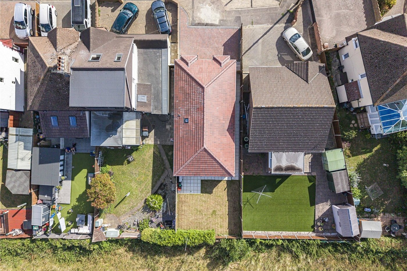 3 bedroom bungalow for sale in Rainham | Robinson Michael & Jackson