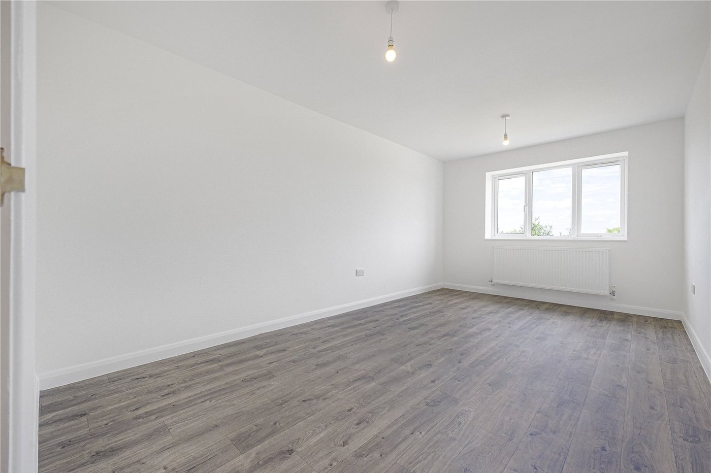 3 bedroom bungalow for sale in Rainham | Robinson Michael & Jackson