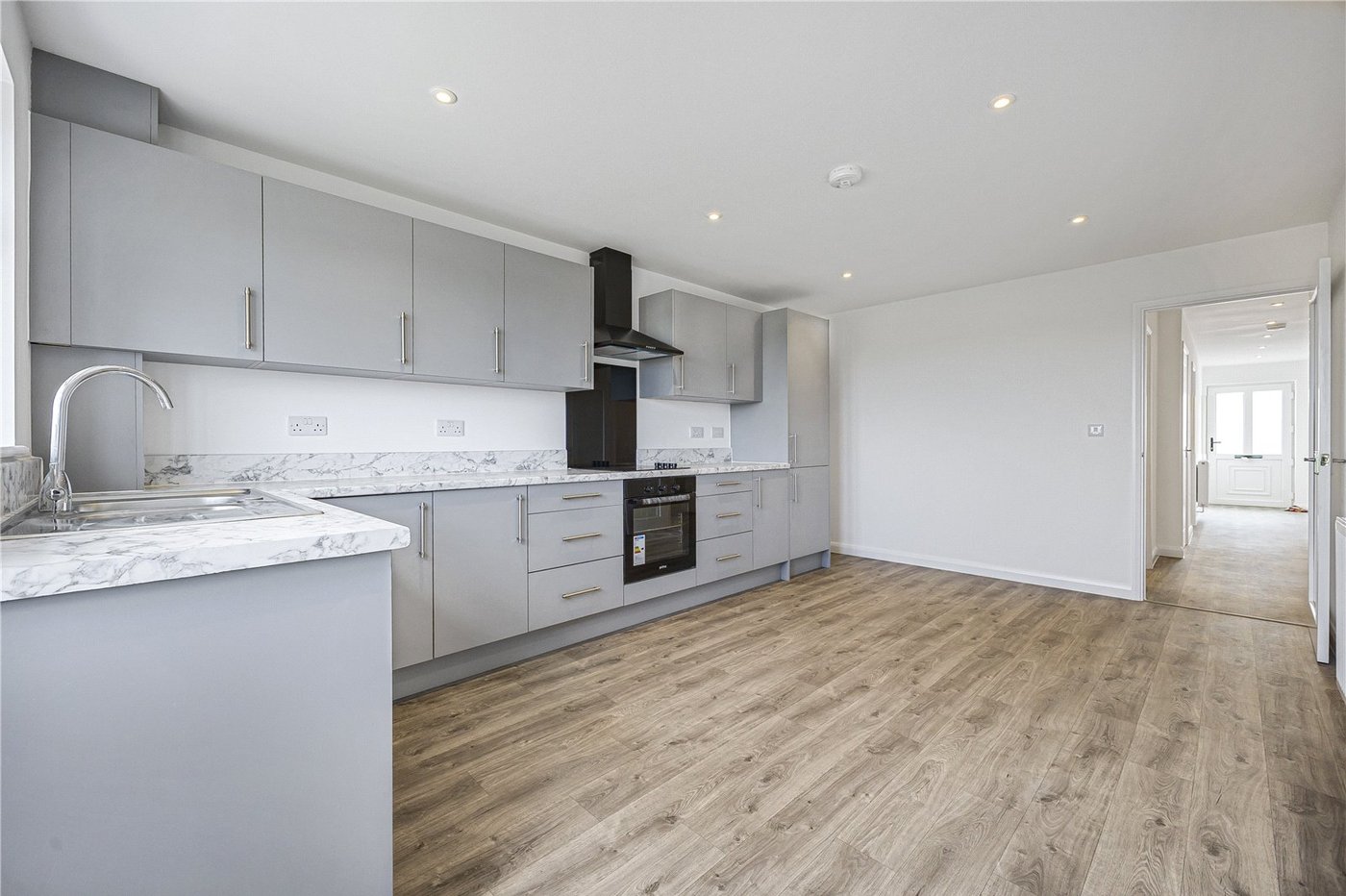 3 bedroom bungalow for sale in Rainham | Robinson Michael & Jackson
