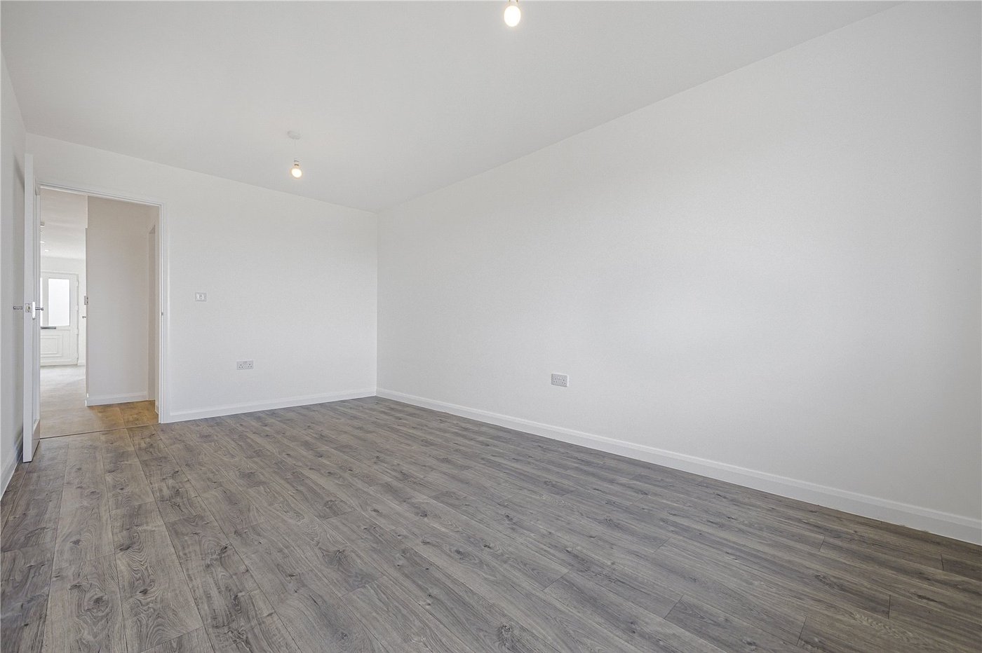 3 bedroom bungalow for sale in Rainham | Robinson Michael & Jackson