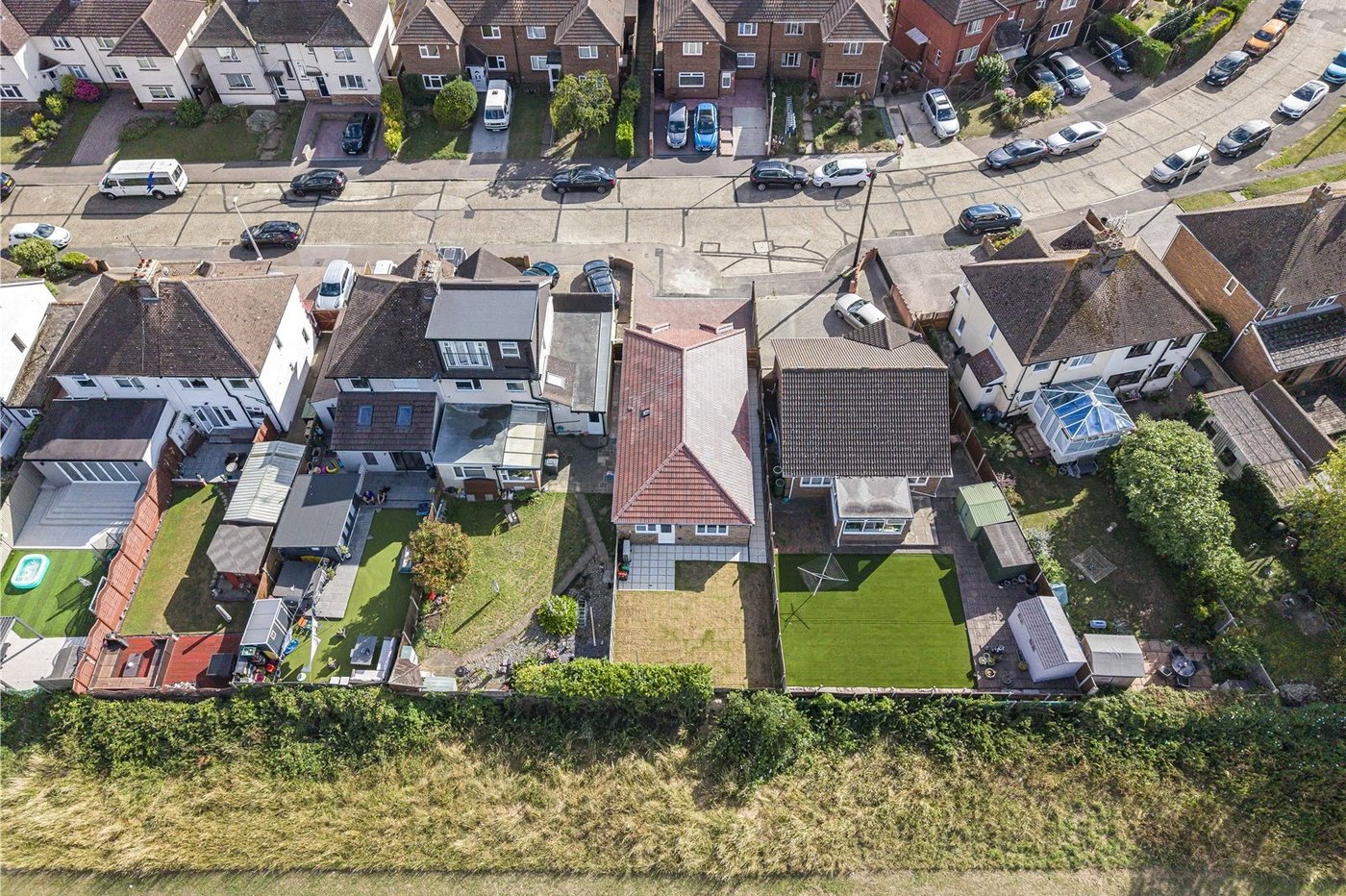 3 bedroom bungalow for sale in Rainham | Robinson Michael & Jackson