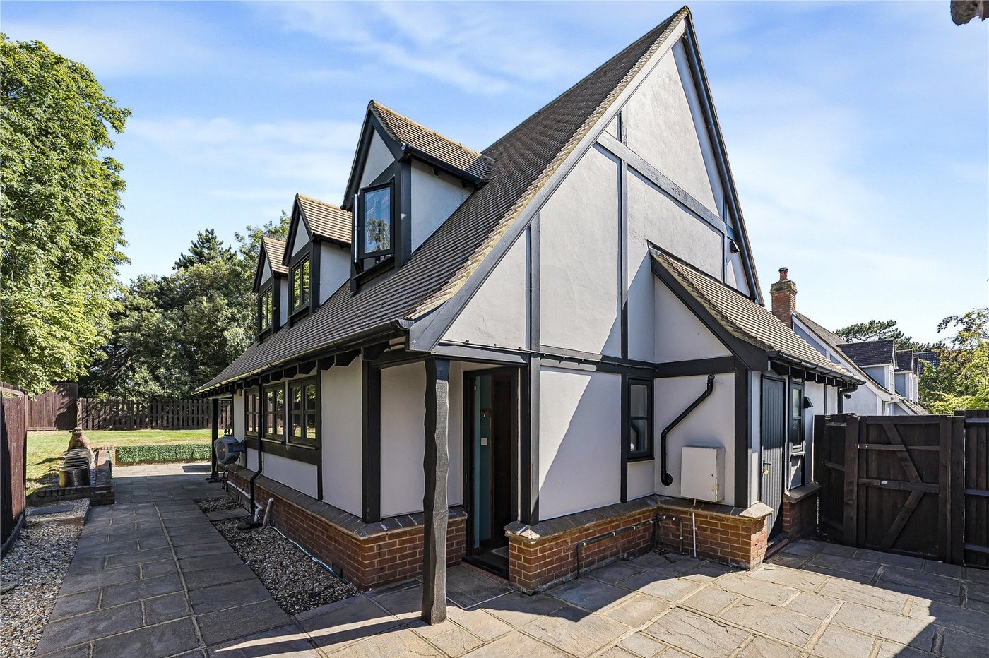 4 bedroom house for sale in Dartford | Robinson Jackson