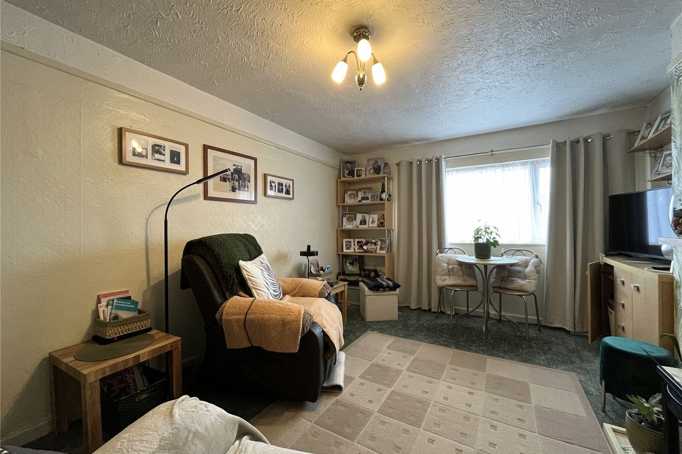 2 bedroom property for sale in Lordswood | Robinson Michael & Jackson