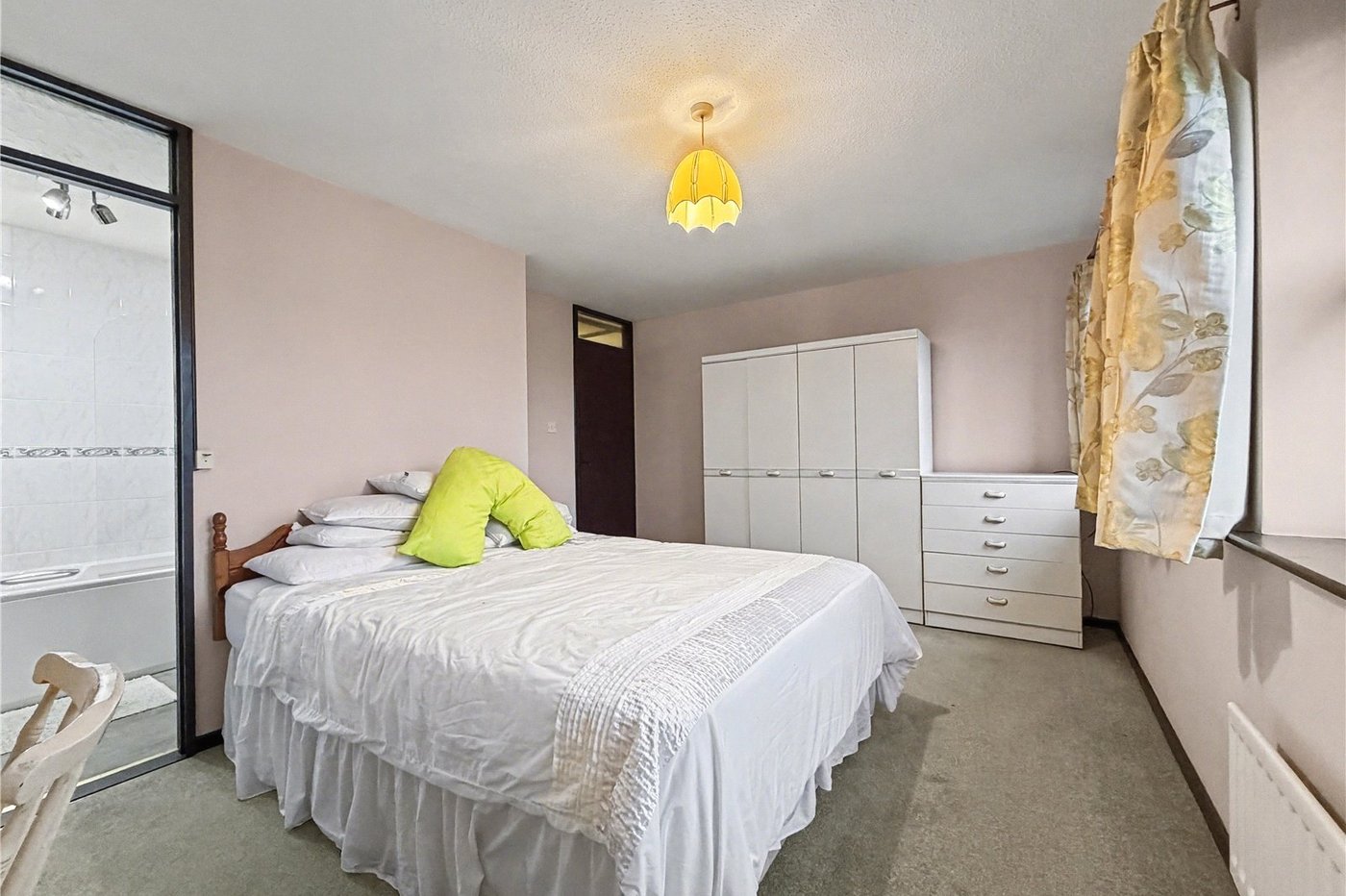 4 bedroom house for sale in Darland | Robinson Michael & Jackson