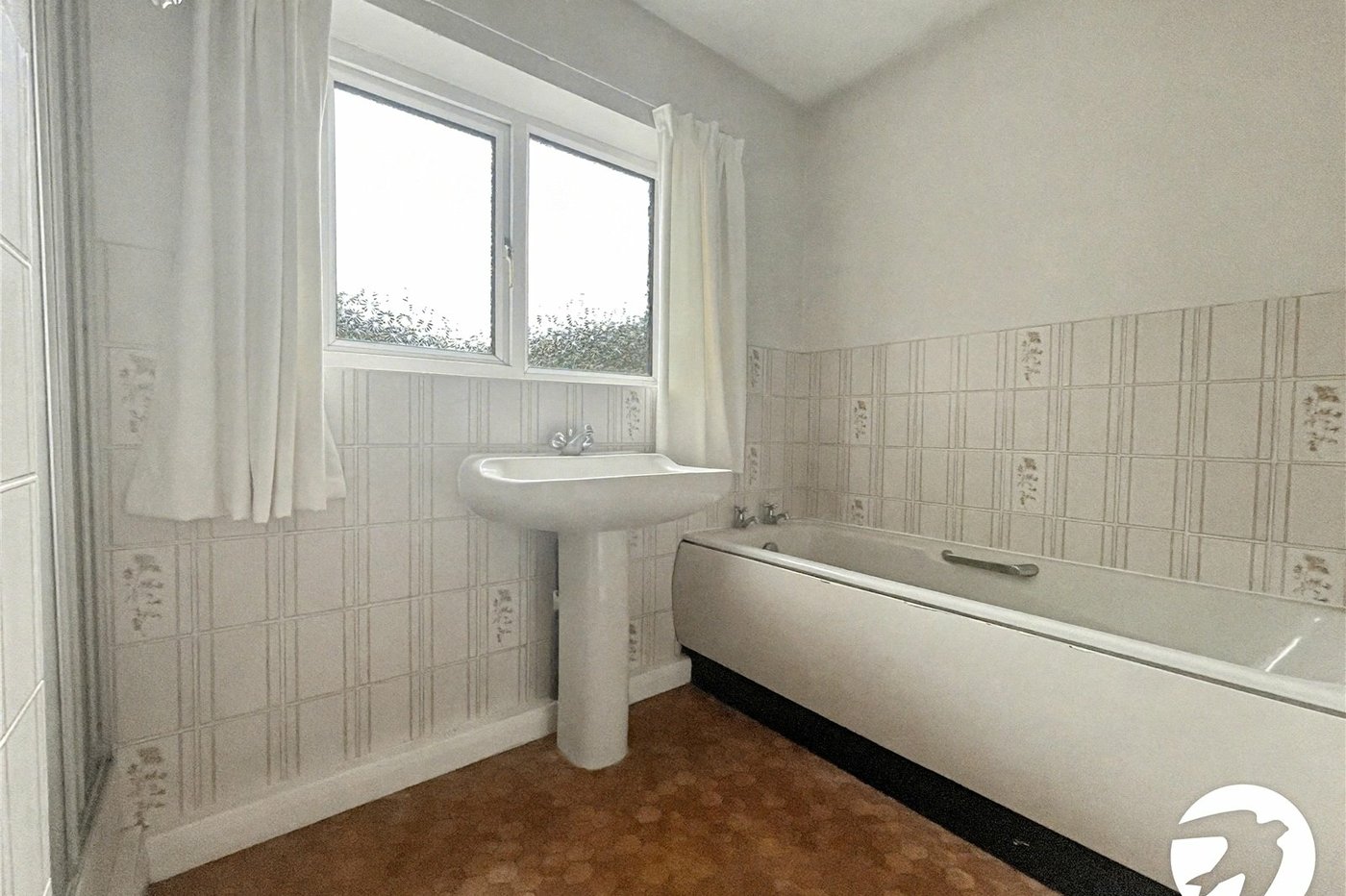 3 bedroom house to rent in Rochester | Robinson Michael & Jackson