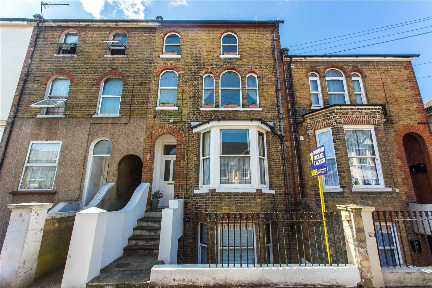 2 bedroom property for sale in Gravesend | Robinson Michael & Jackson