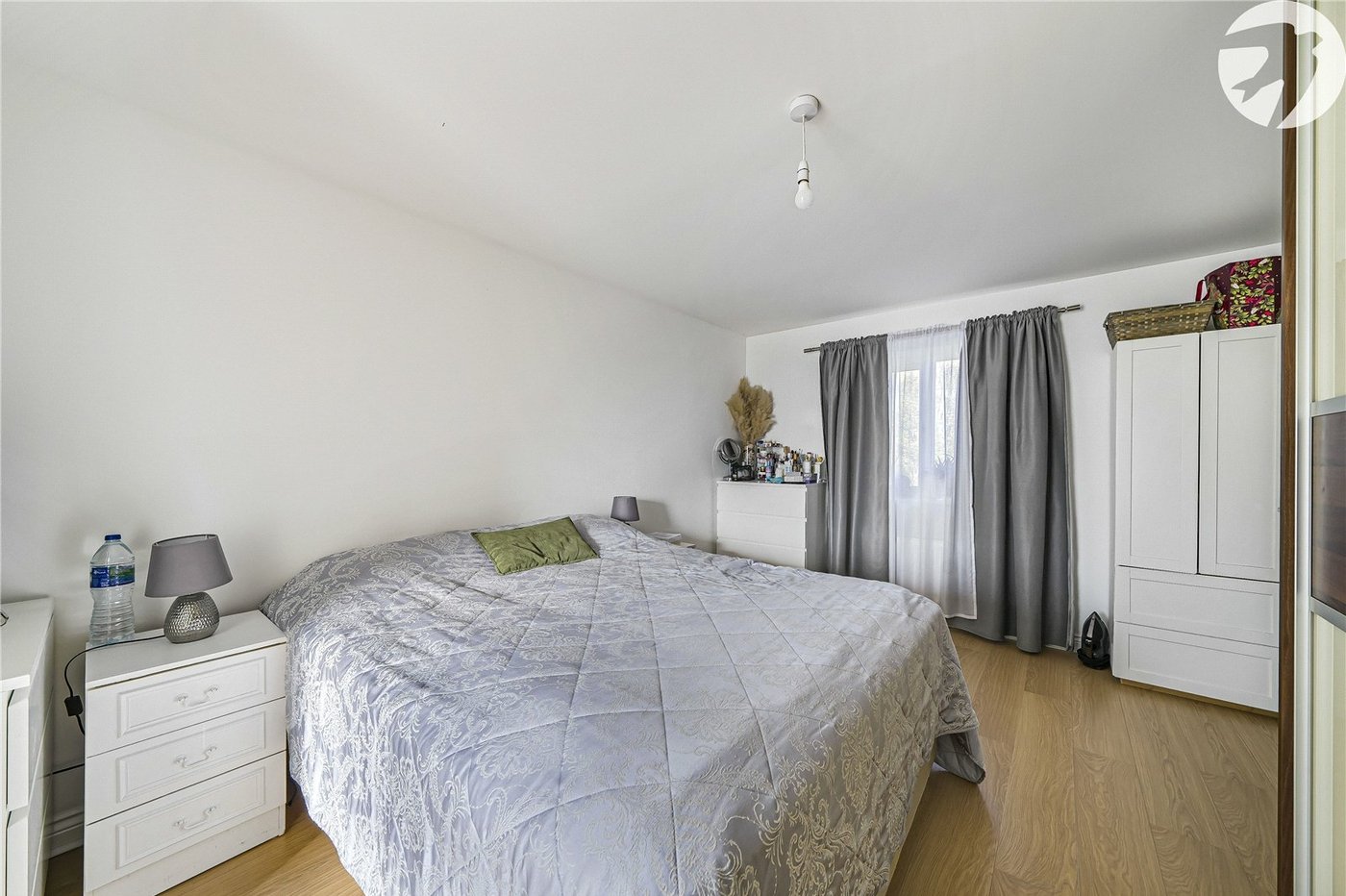 4 bedroom house for sale in Dartford | Robinson Jackson