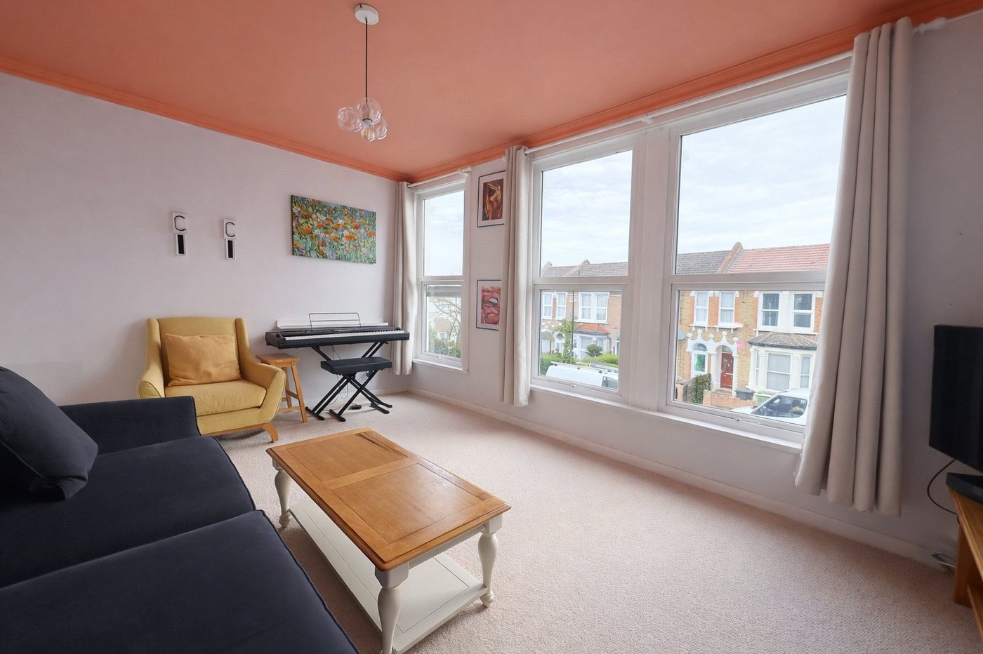 1 bedroom property for sale in London | Robinson Jackson