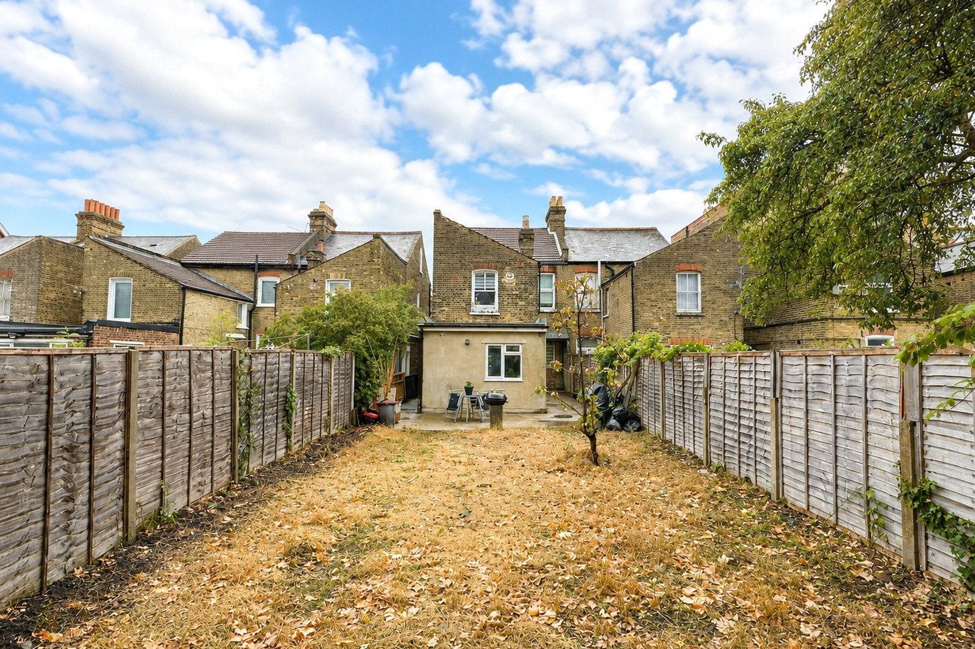 4 bedroom house for sale in London | Robinson Jackson