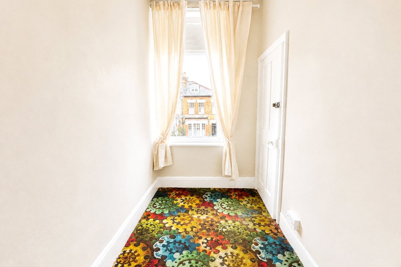 4 bedroom house for sale in London | Robinson Jackson