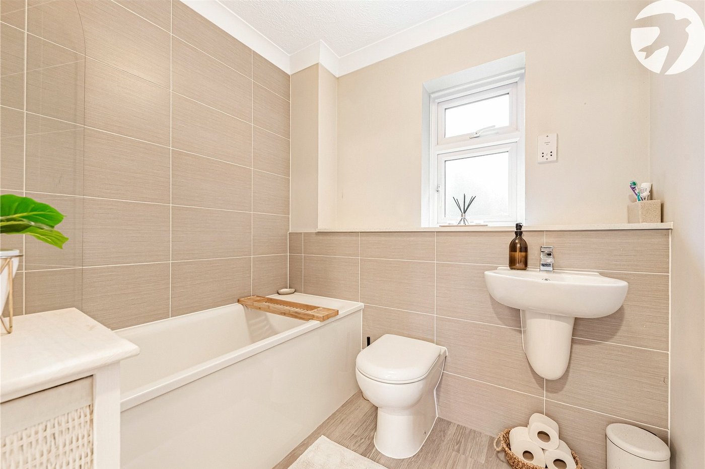 5 bedroom house for sale in Greenhithe | Robinson Jackson