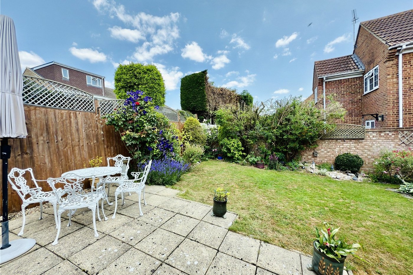 4 bedroom house for sale in Hextable | Robinson Jackson