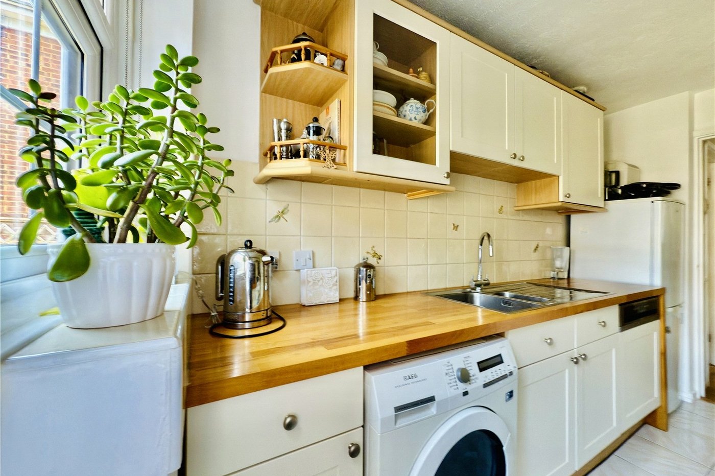 4 bedroom house for sale in Hextable | Robinson Jackson