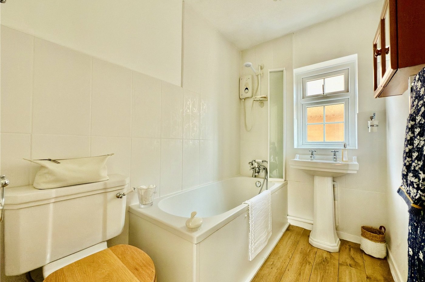 4 bedroom house for sale in Hextable | Robinson Jackson