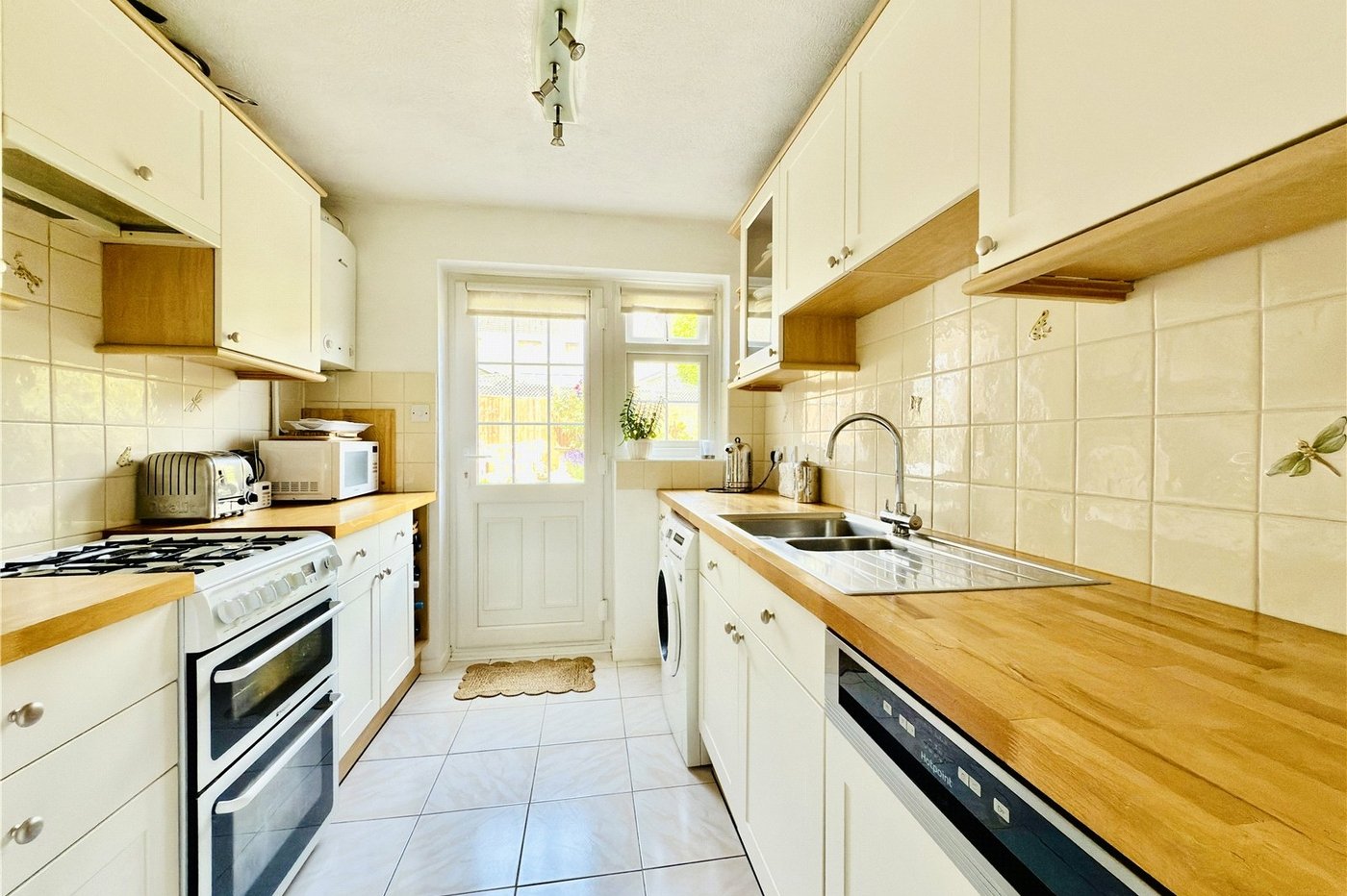 4 bedroom house for sale in Hextable | Robinson Jackson