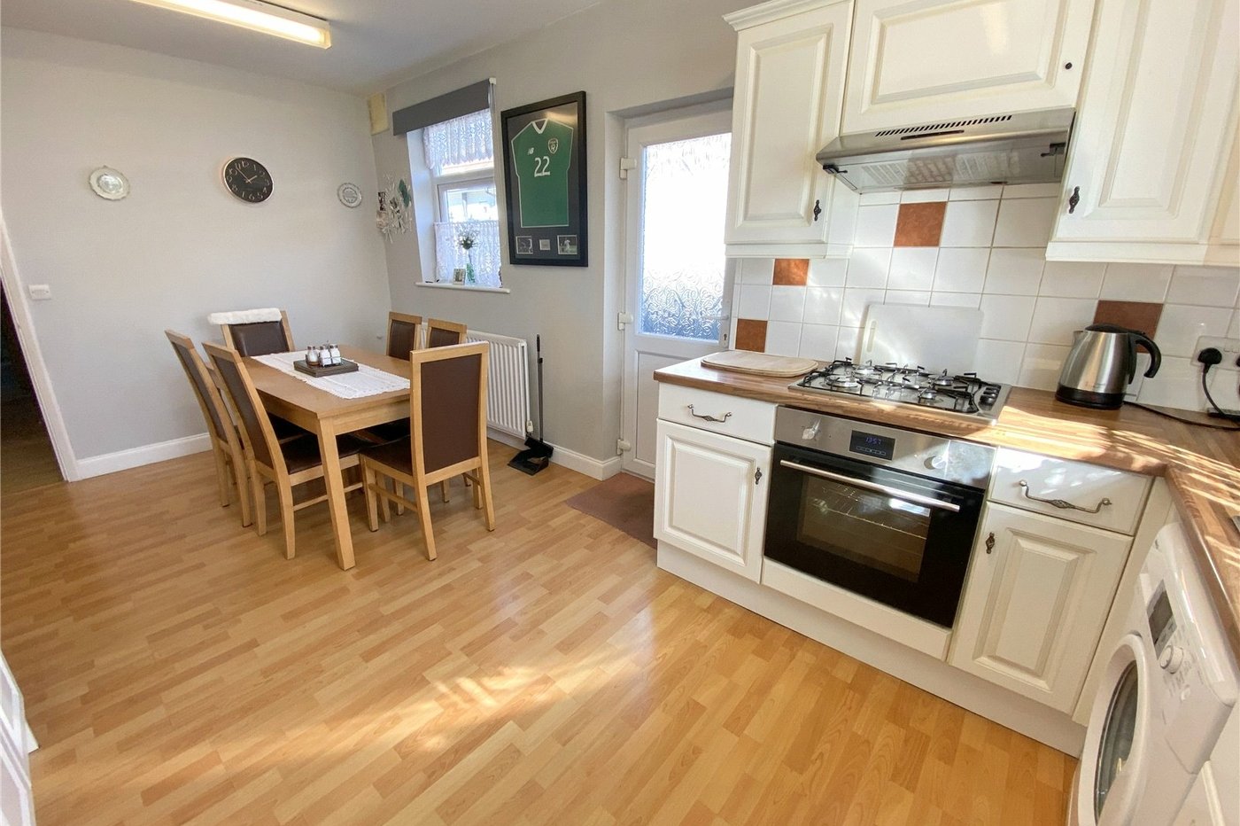 2 bedroom bungalow for sale in Blackfen | Robinson Jackson