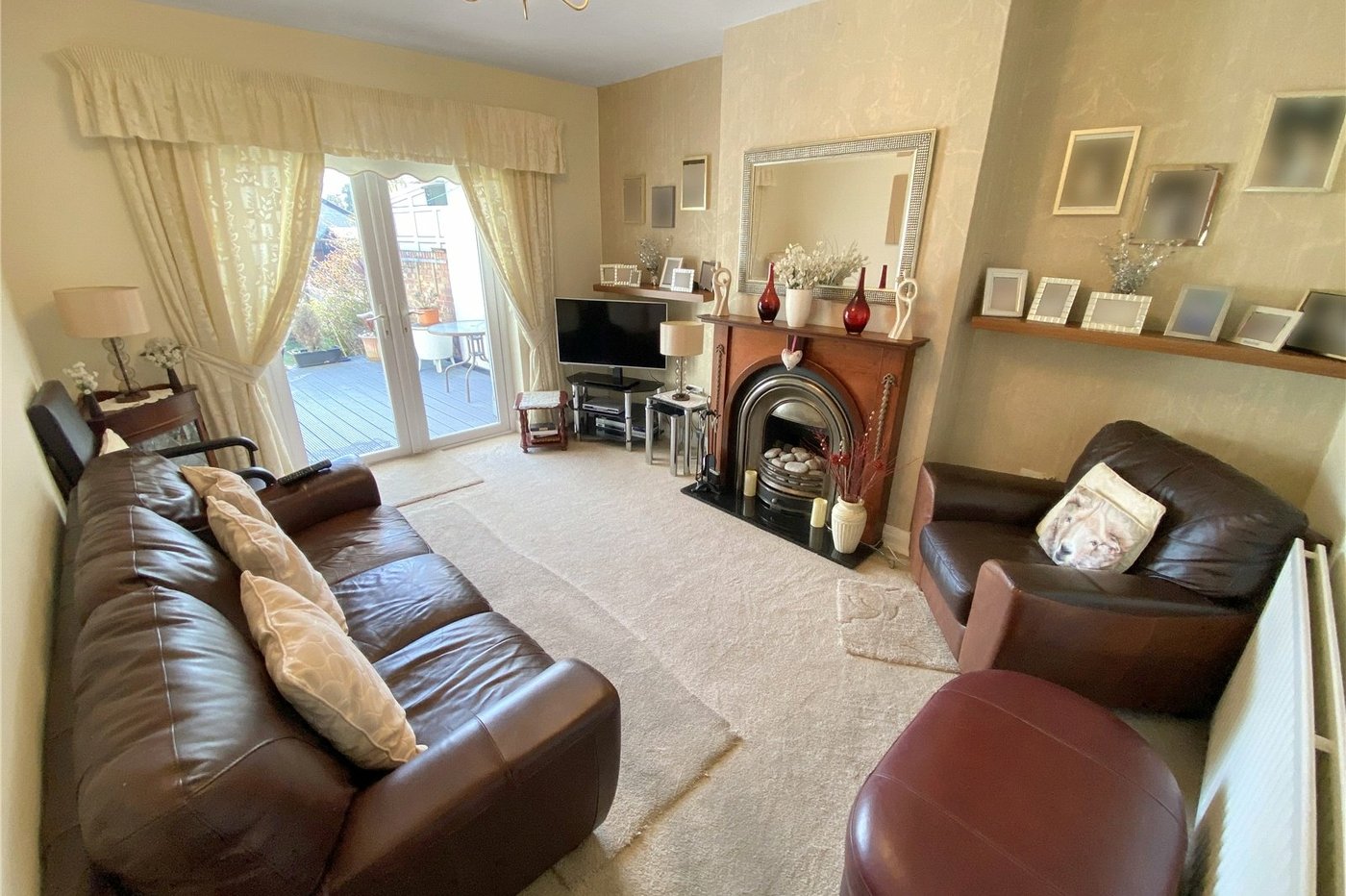 2 bedroom bungalow for sale in Blackfen | Robinson Jackson