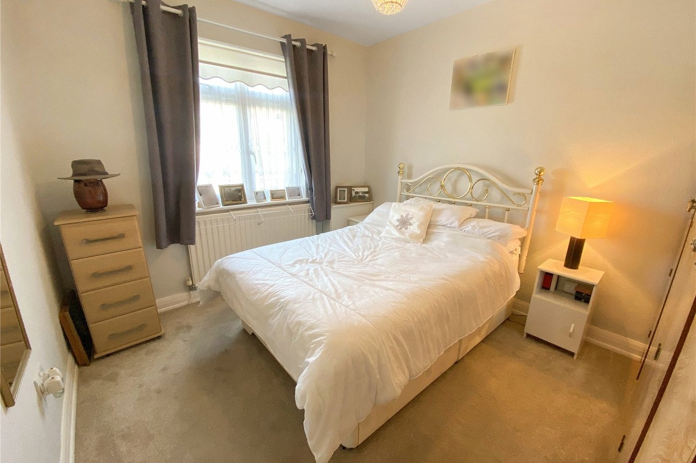 2 bedroom bungalow for sale in Blackfen | Robinson Jackson