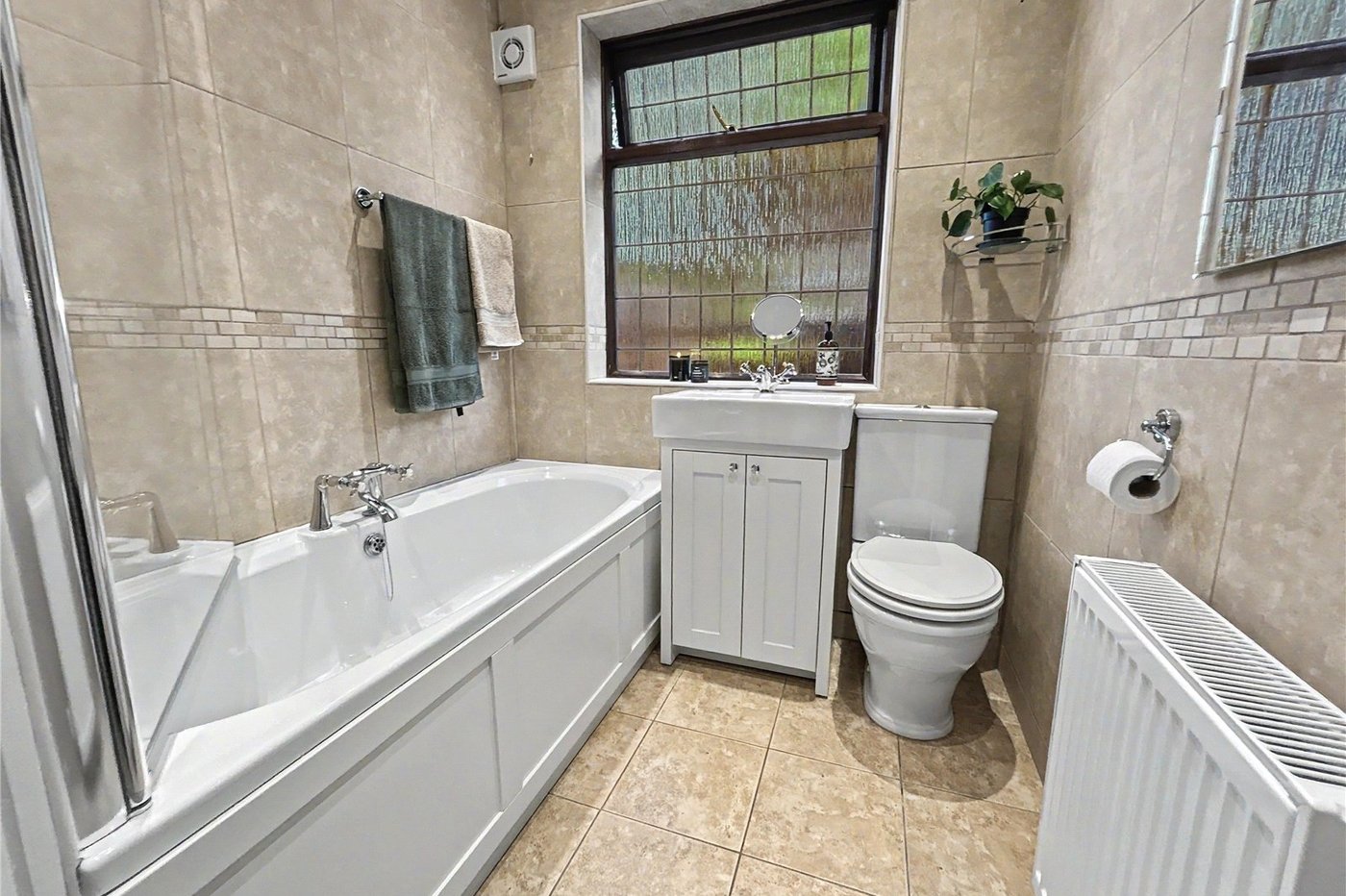 2 bedroom bungalow for sale in Sidcup | Robinson Jackson