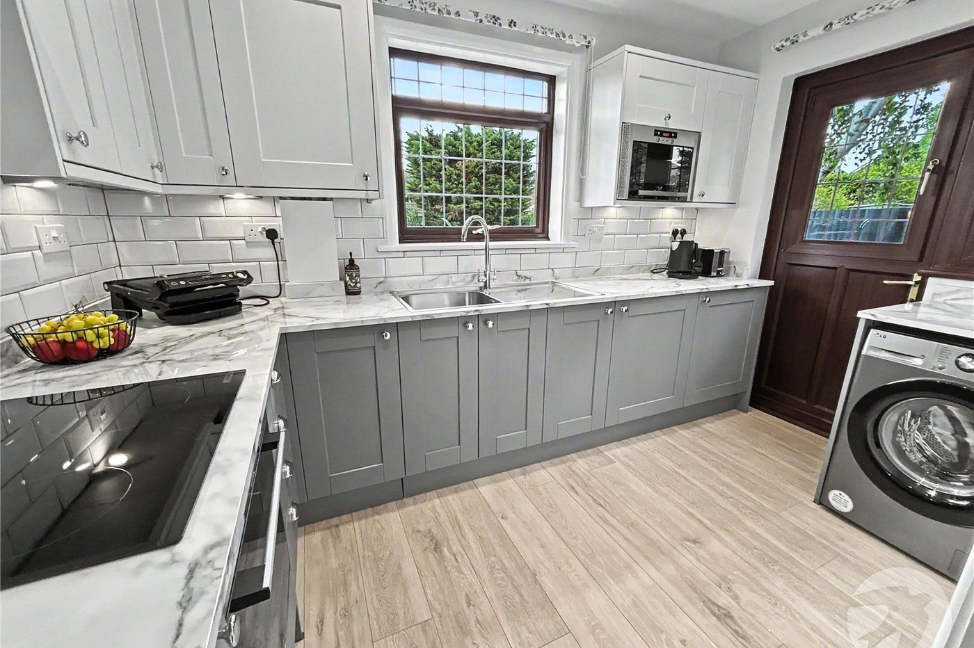 2 bedroom bungalow for sale in Sidcup | Robinson Jackson