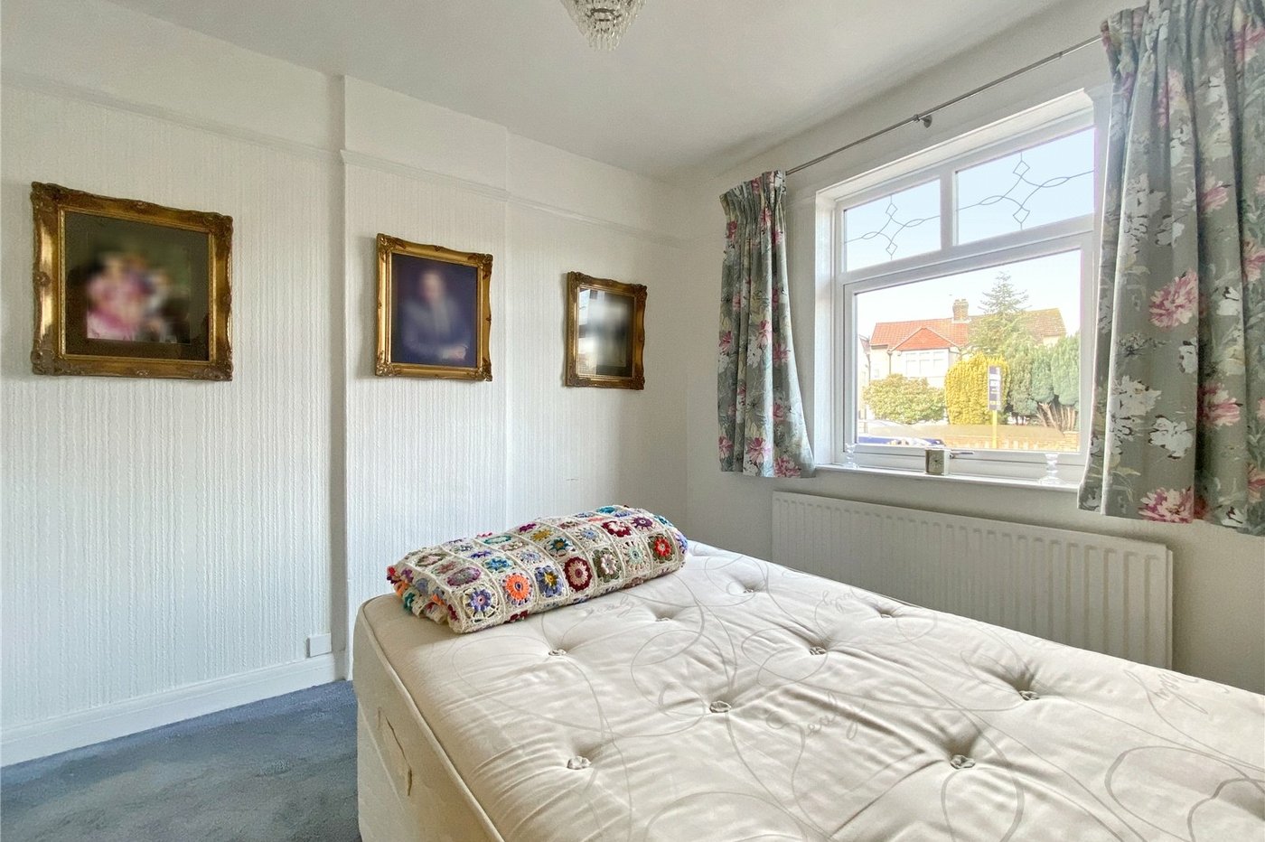 2 bedroom bungalow for sale in Sidcup | Robinson Jackson