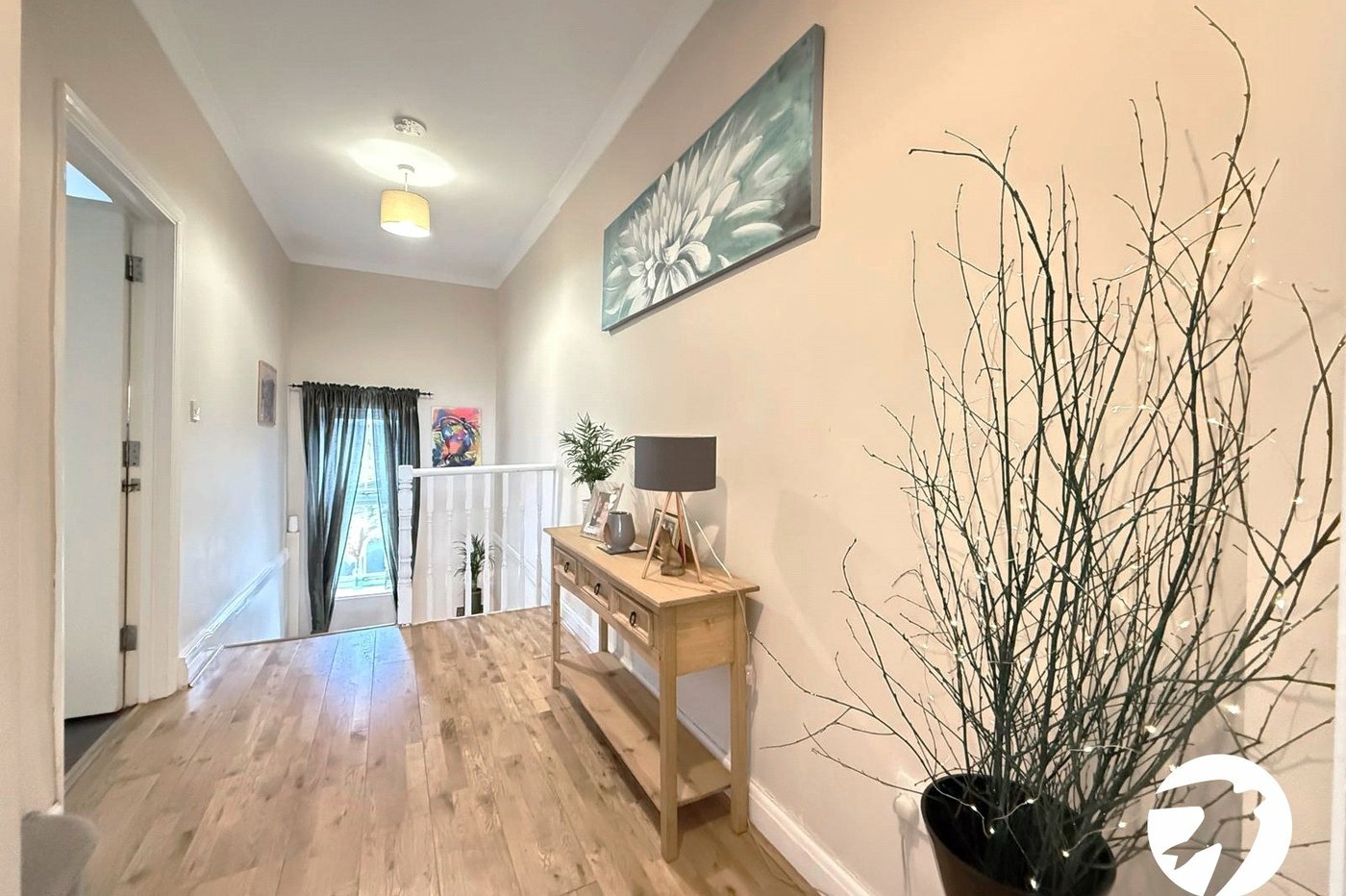 2 bedroom property for sale in London | Robinson Jackson