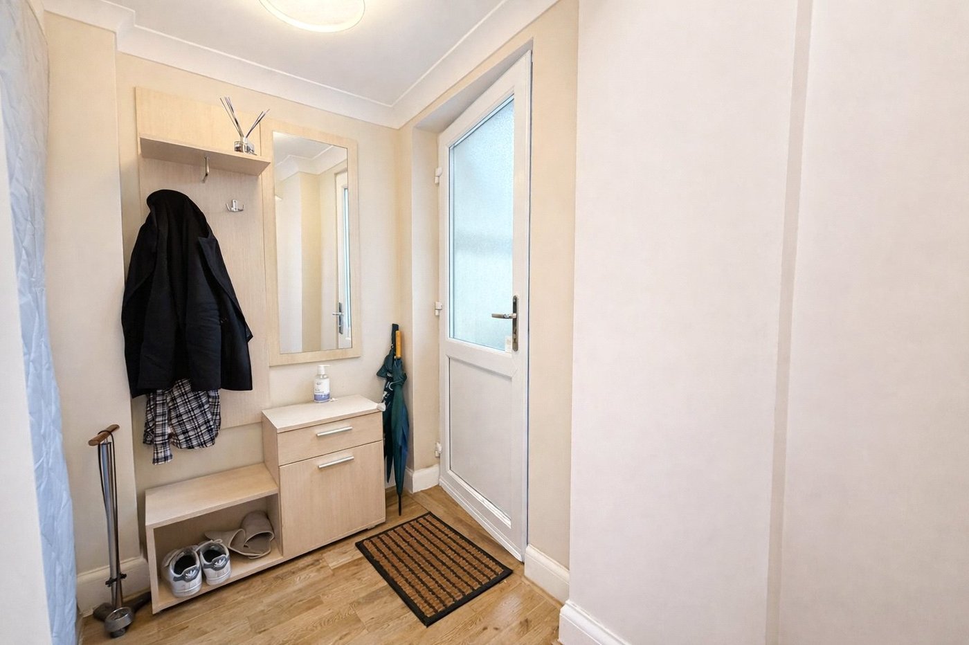 2 bedroom property for sale in London | Robinson Jackson