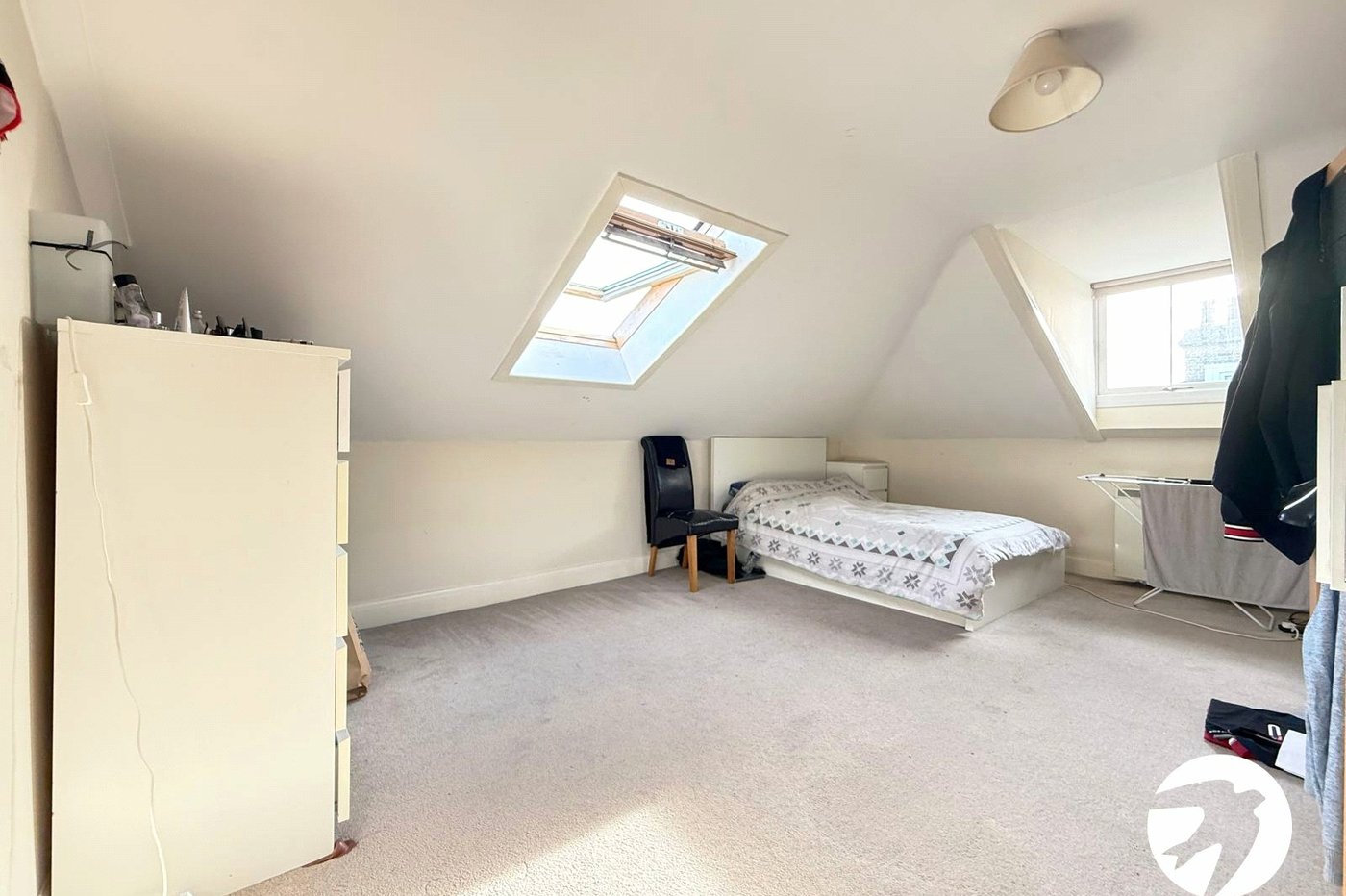 2 bedroom property for sale in London | Robinson Jackson